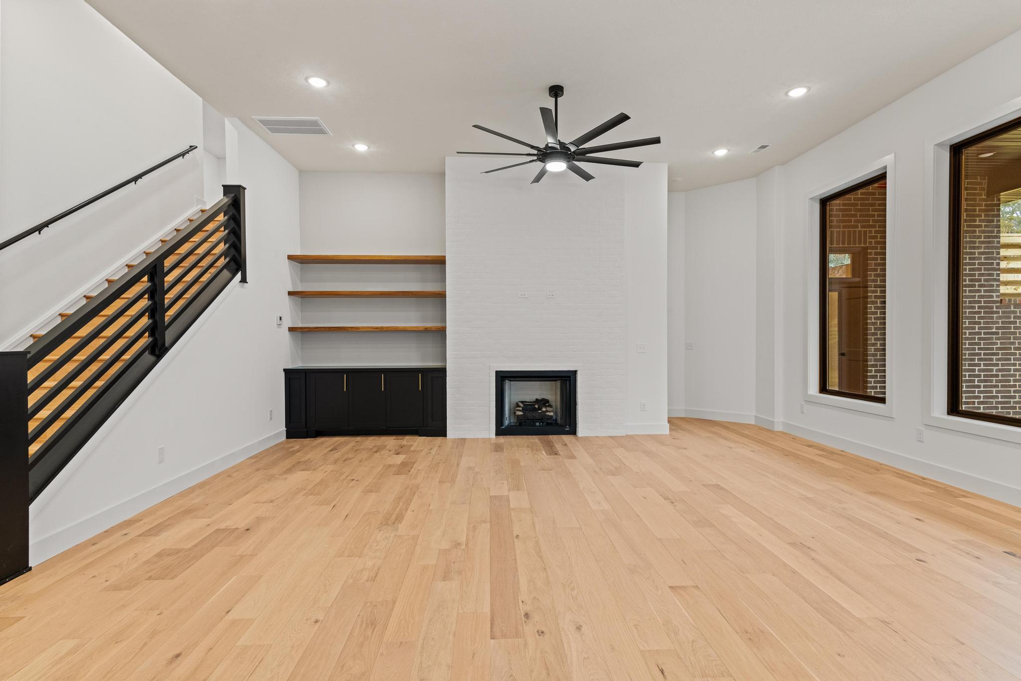 3941 East Woodhue Street Property Photo 18
