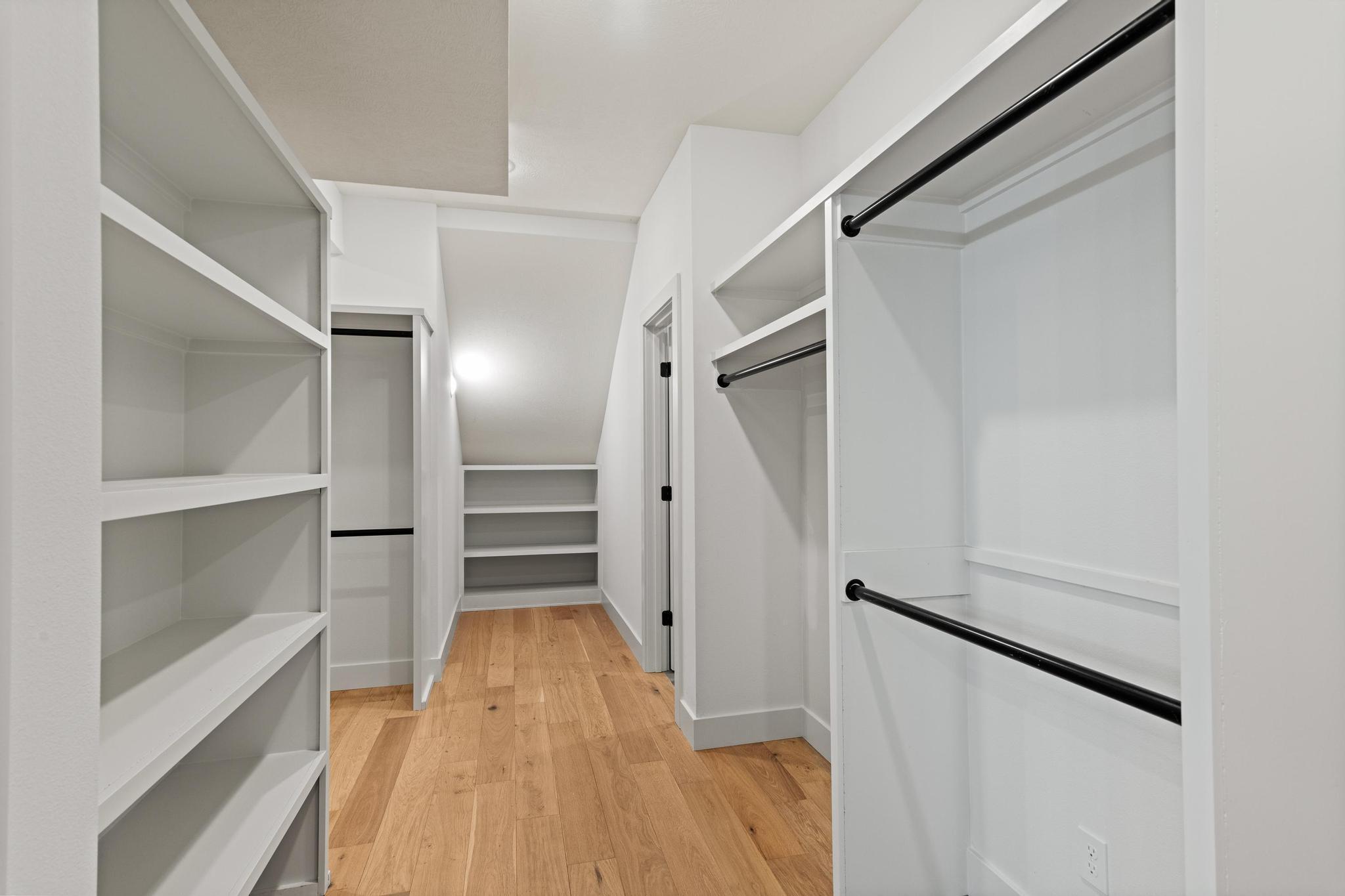 3941 East Woodhue Street Property Photo 25