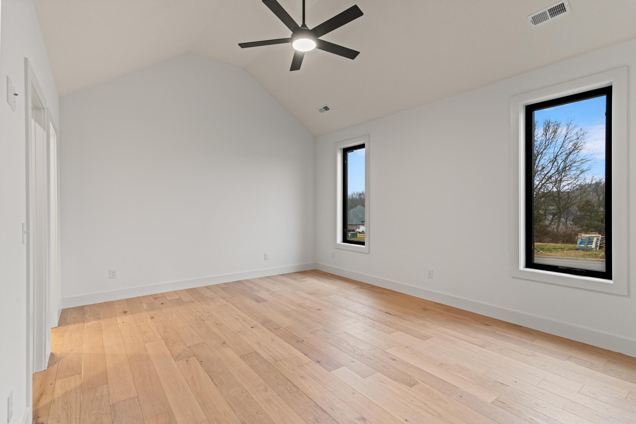 3941 East Woodhue Street Property Photo 33