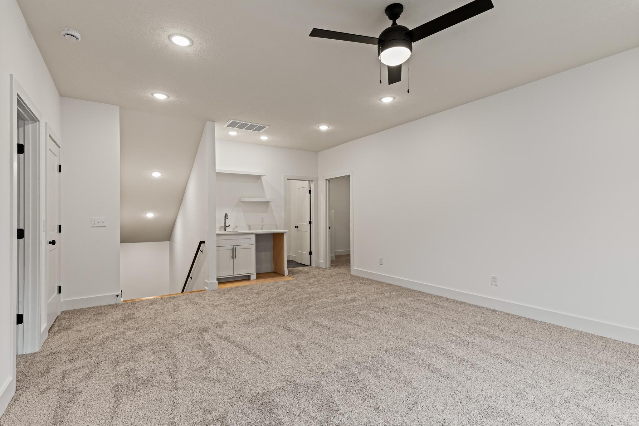 3941 East Woodhue Street Property Photo 40
