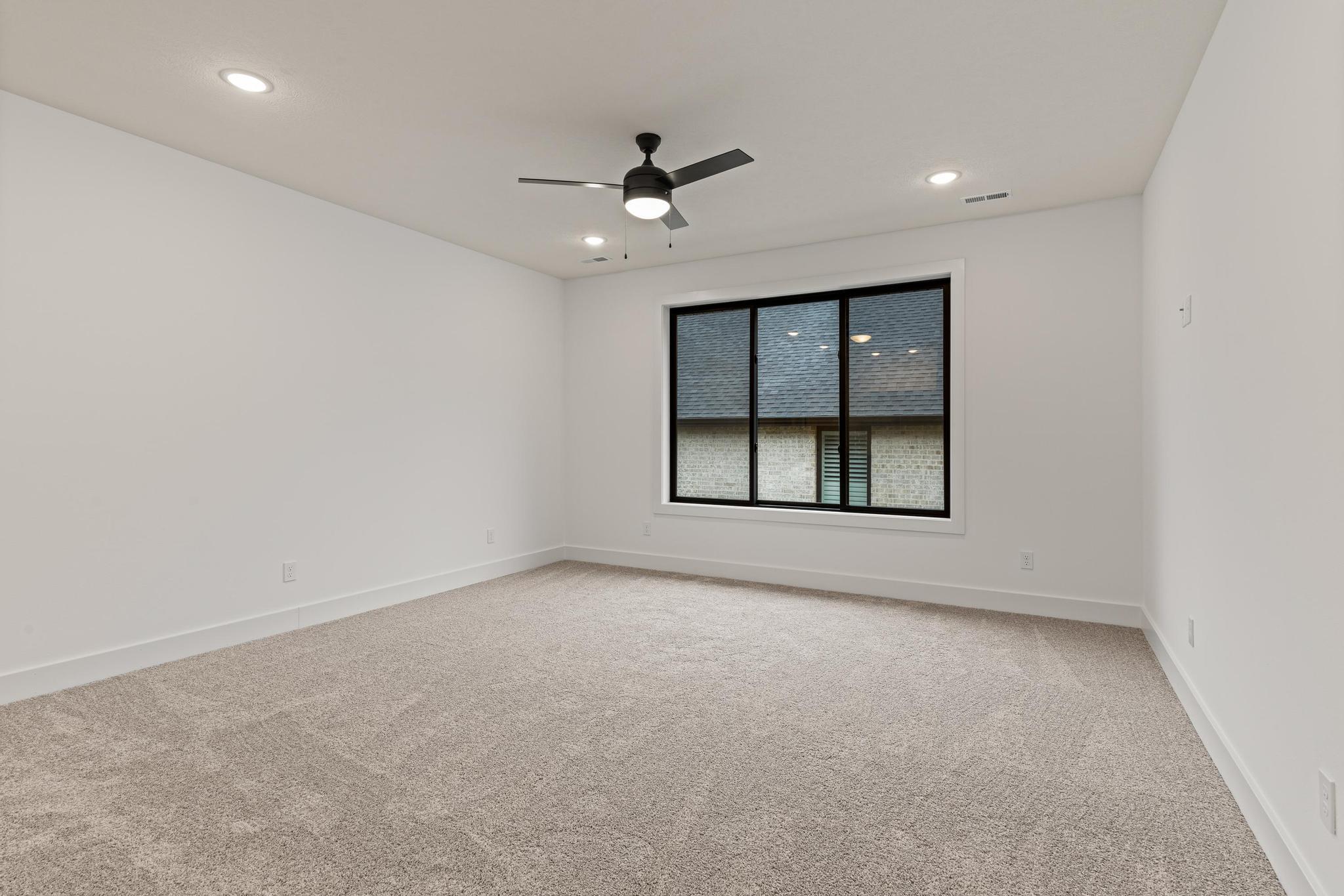 3941 East Woodhue Street Property Photo 42