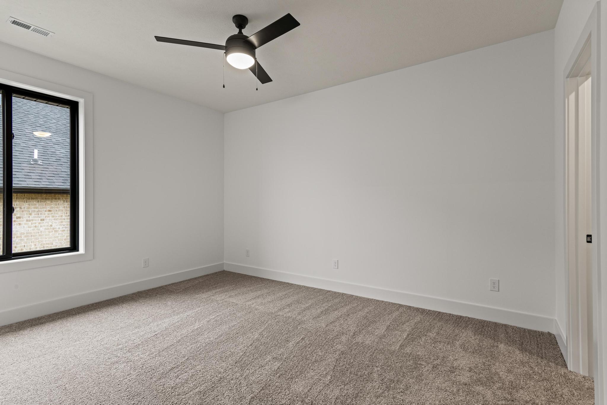 3941 East Woodhue Street Property Photo 43