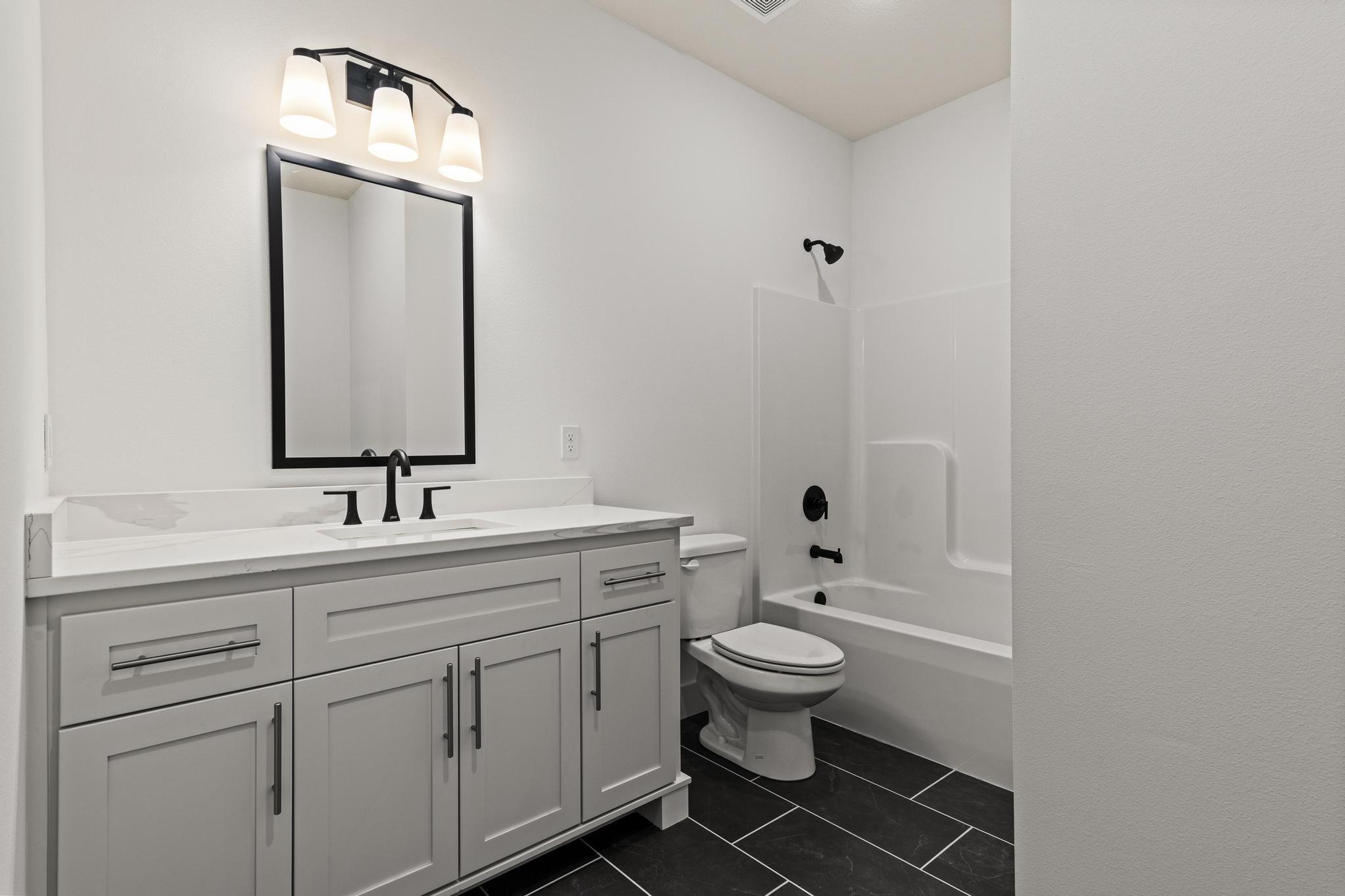 3941 East Woodhue Street Property Photo 46