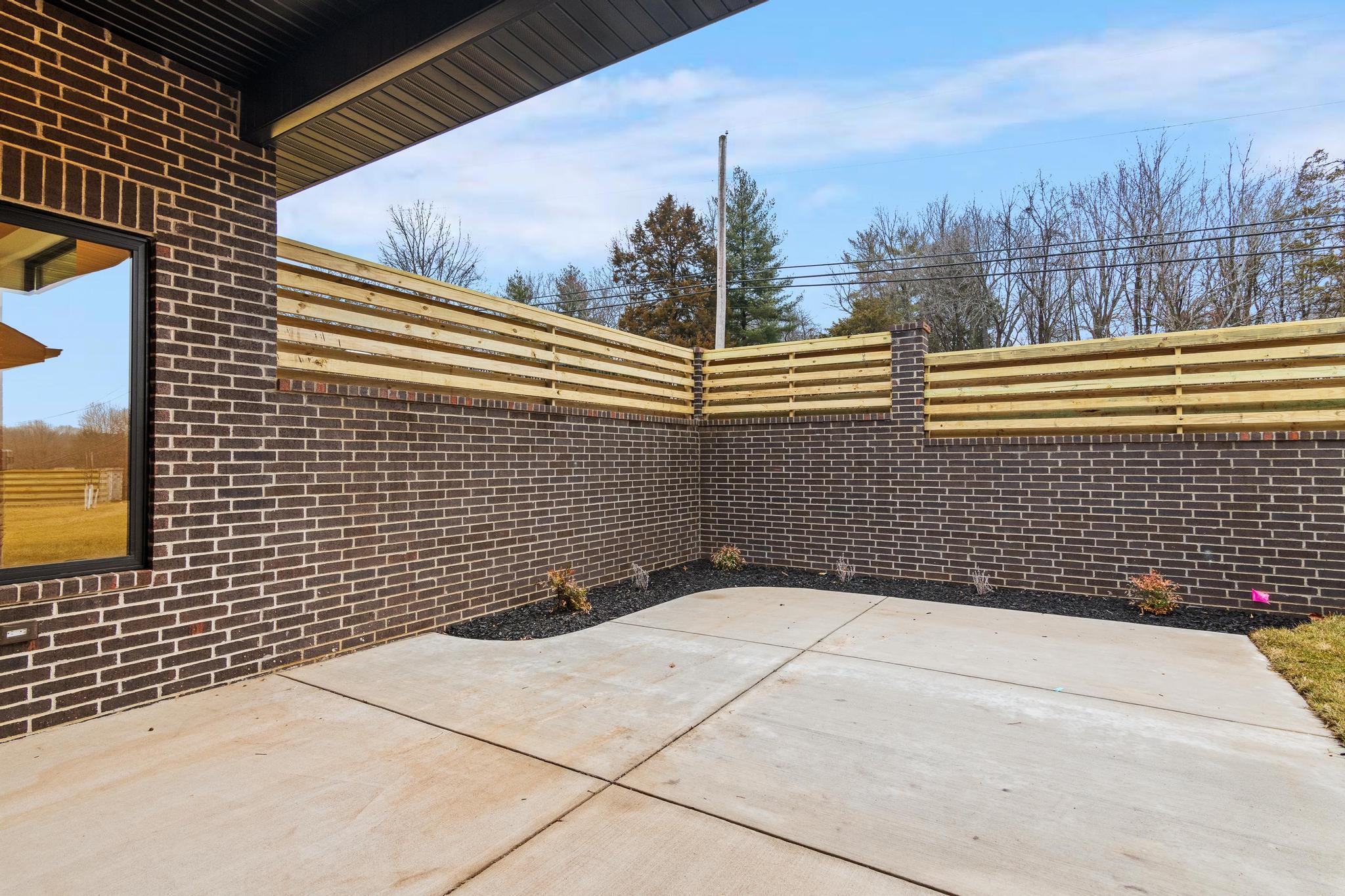 3941 East Woodhue Street Property Photo 47