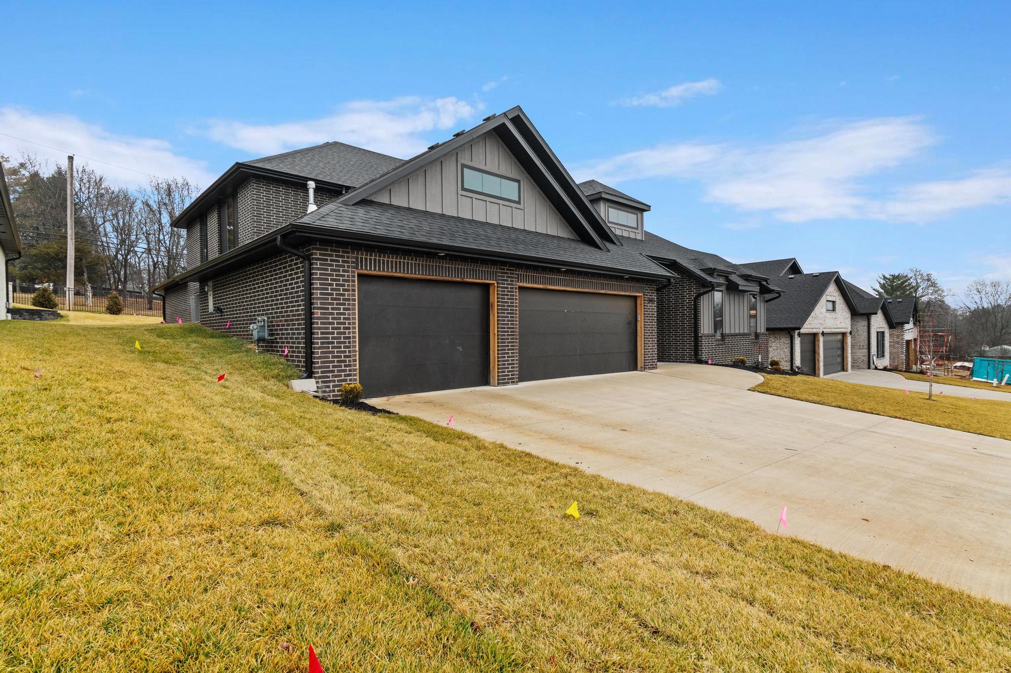 3941 East Woodhue Street Property Photo 49
