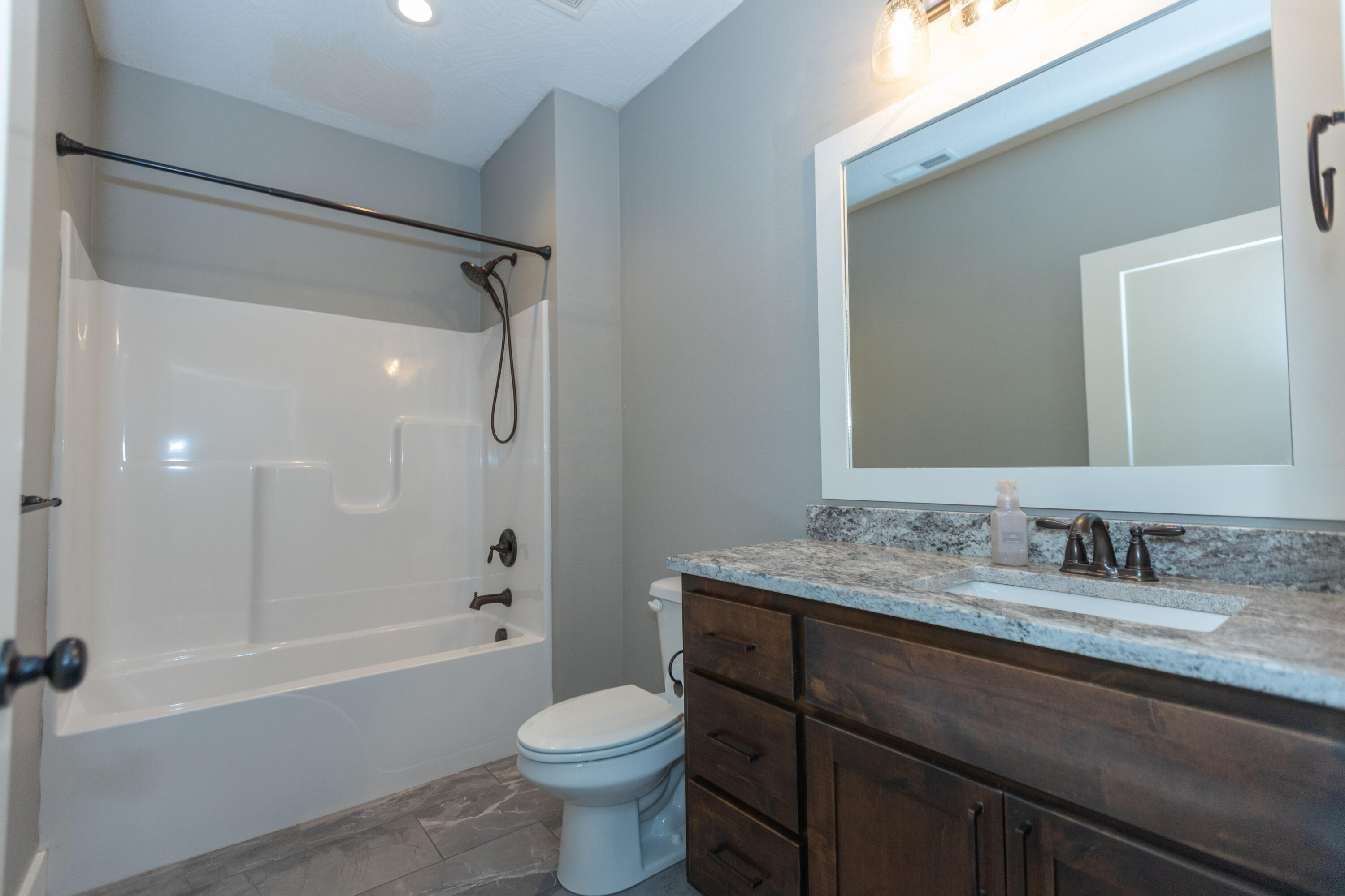 6054 South Maryland Avenue Property Photo 26