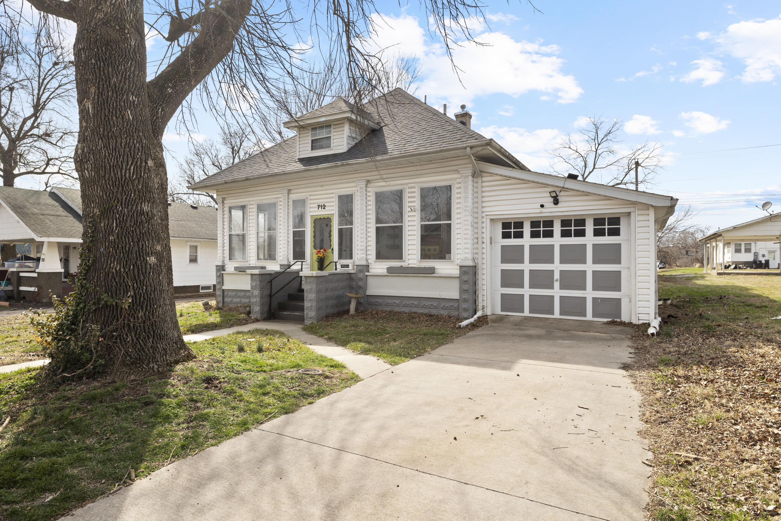 712 Frisco Street Property Photo 2