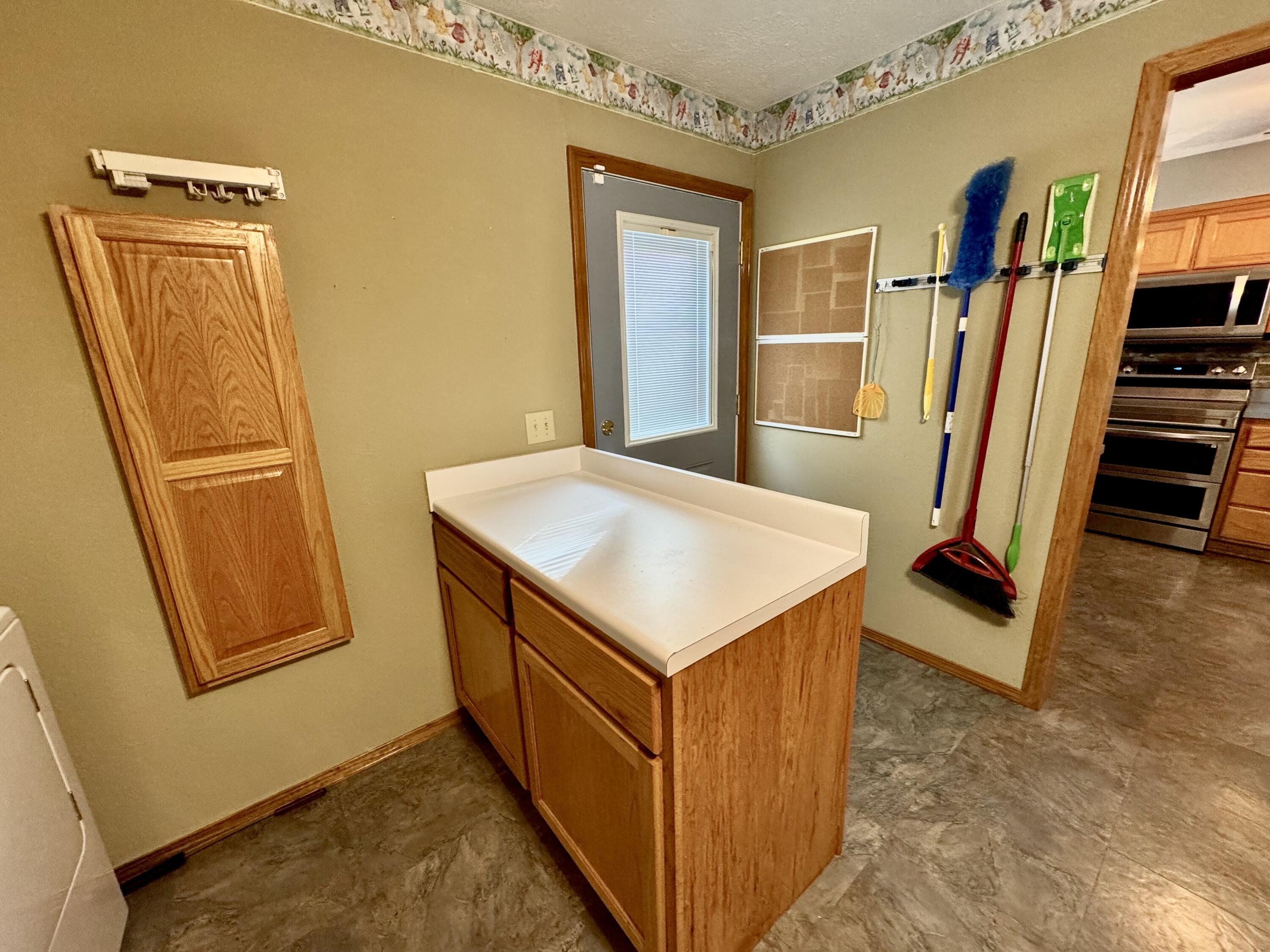 940 Hickory Street Property Photo 9