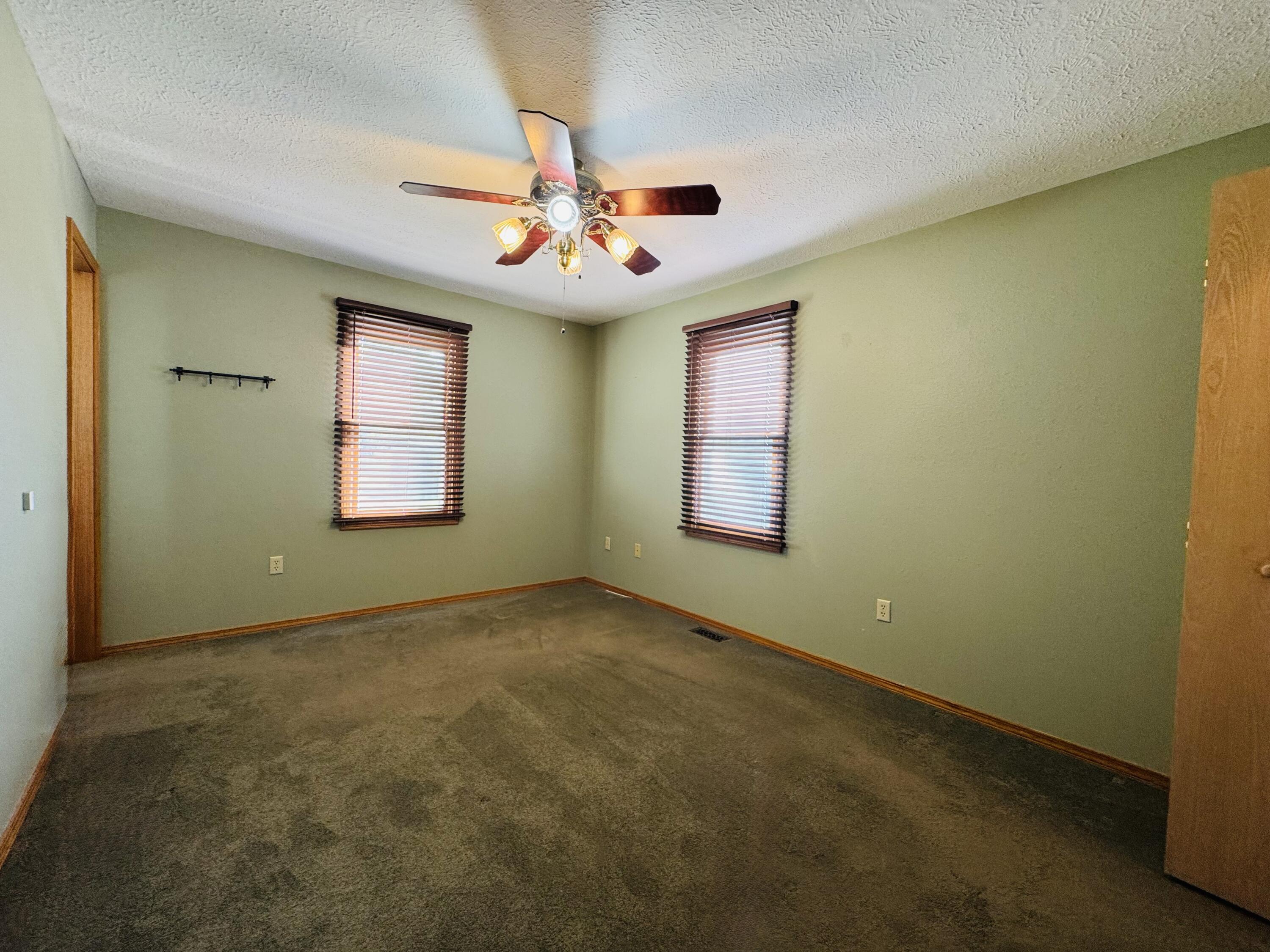 940 Hickory Street Property Photo 12