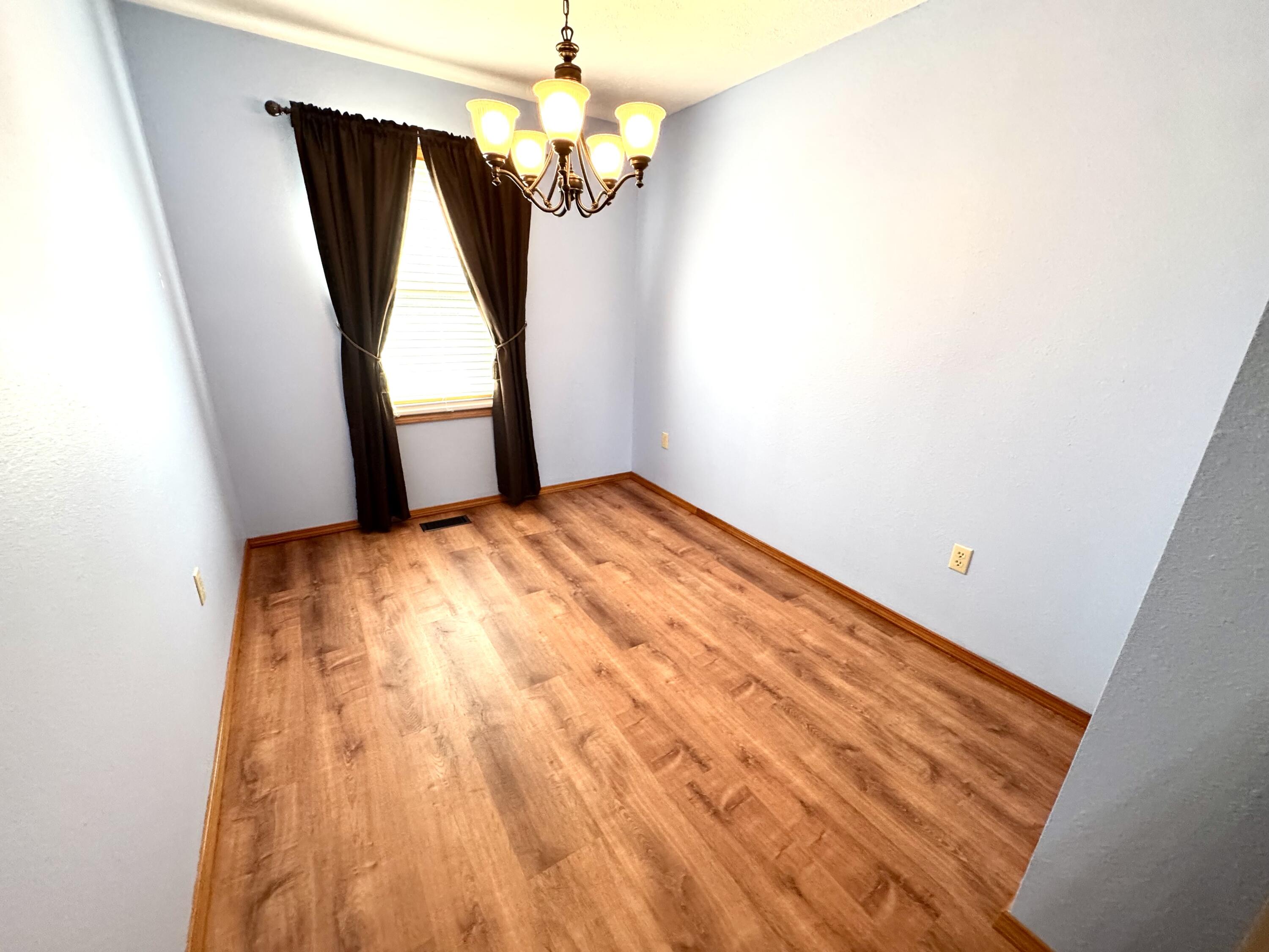 940 Hickory Street Property Photo 14