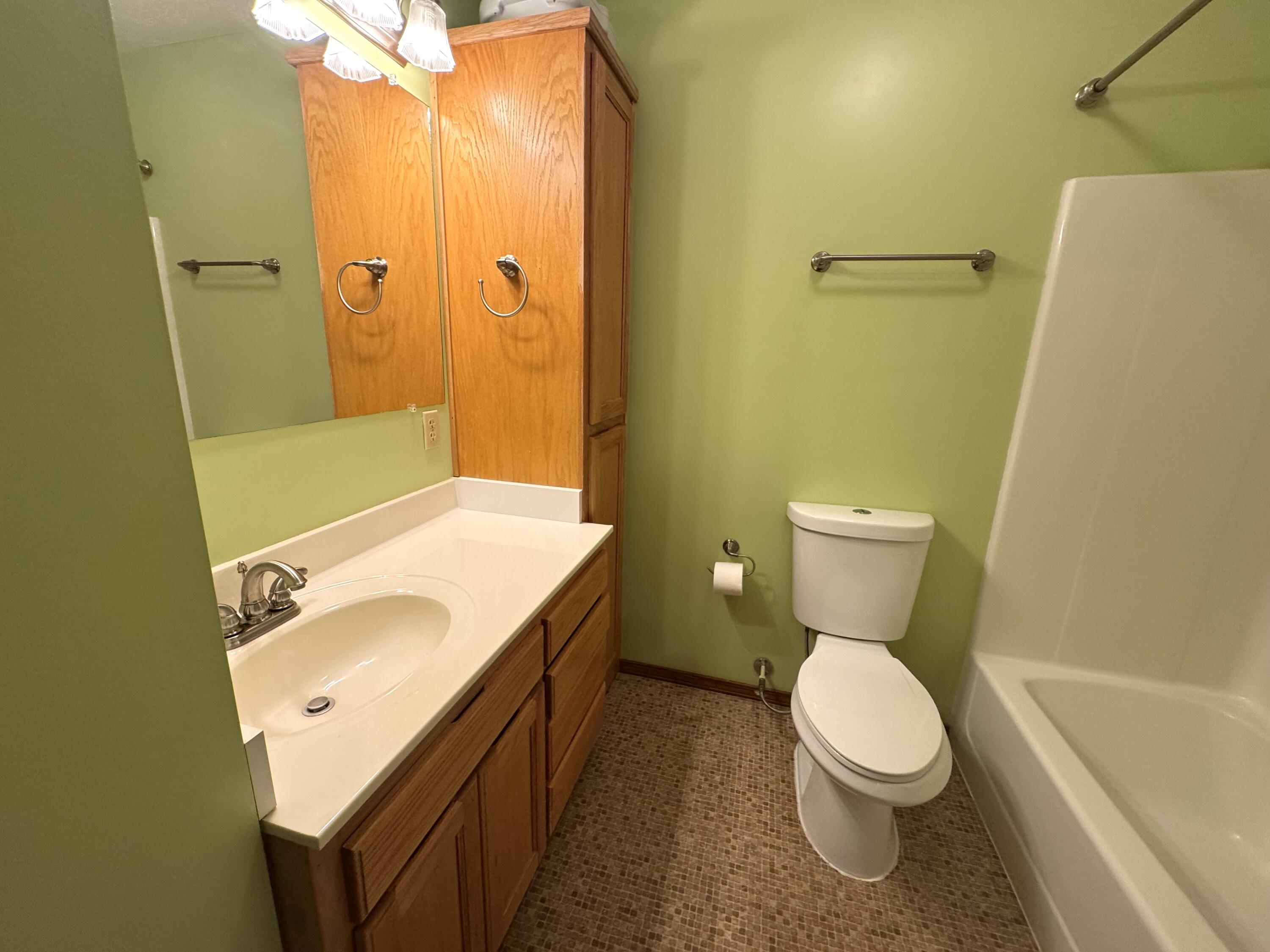 940 Hickory Street Property Photo 15