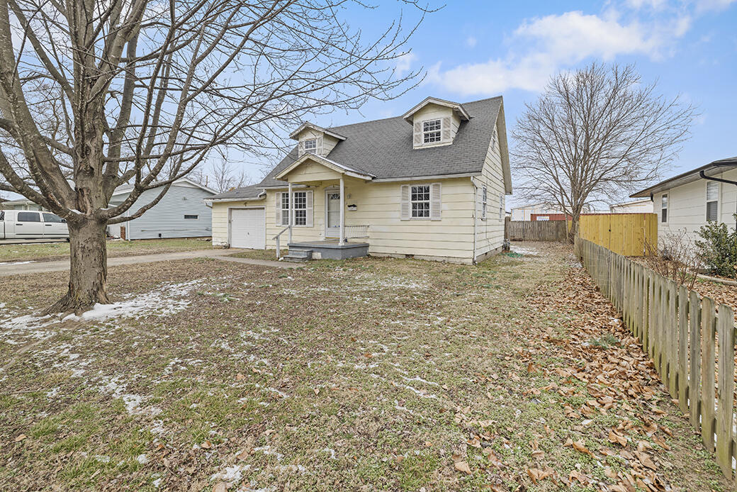 Comar Real Estate Listings Main Image