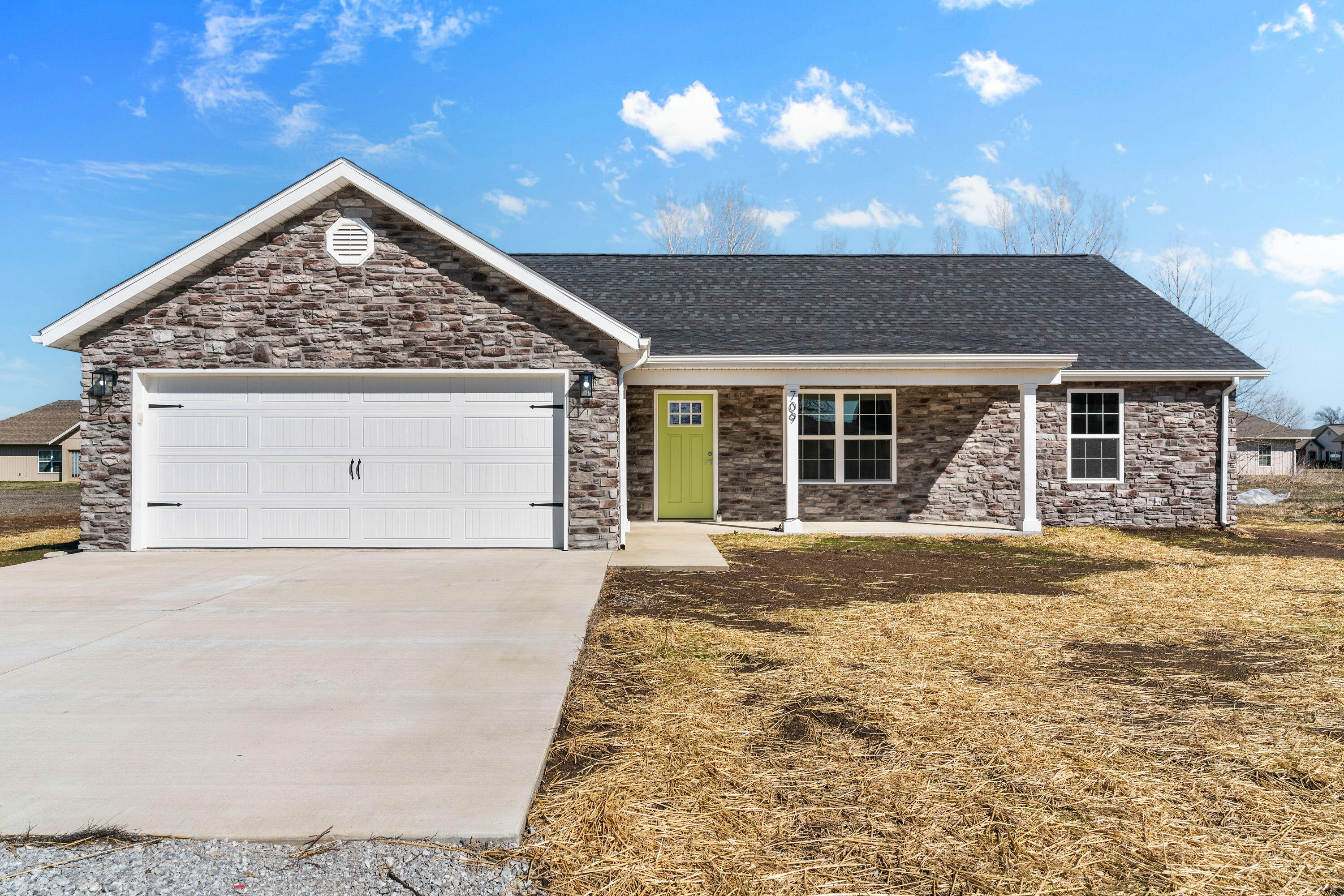 709 Prairie Lane Property Photo