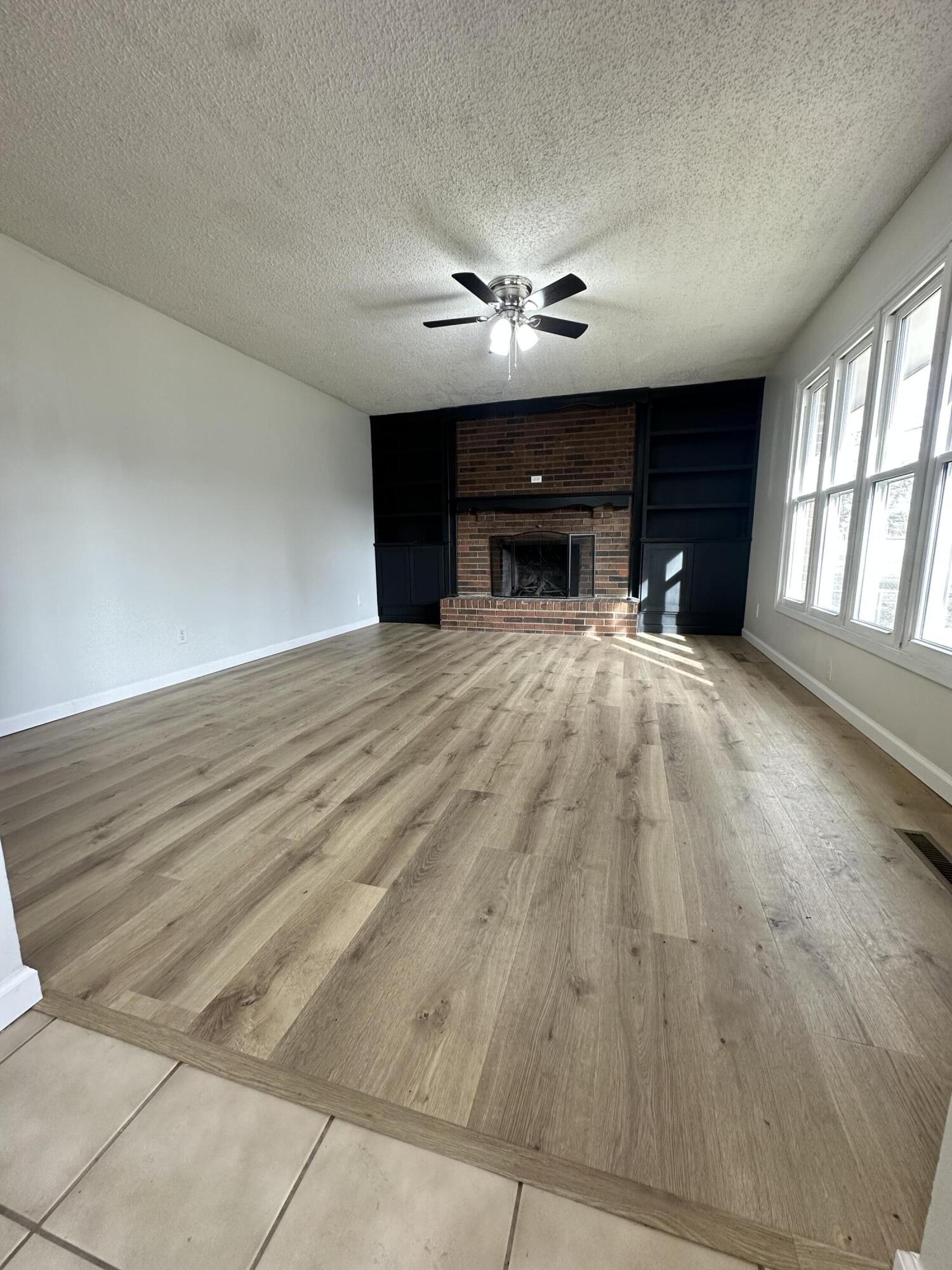 1029 West Crestview Lane Property Photo 6