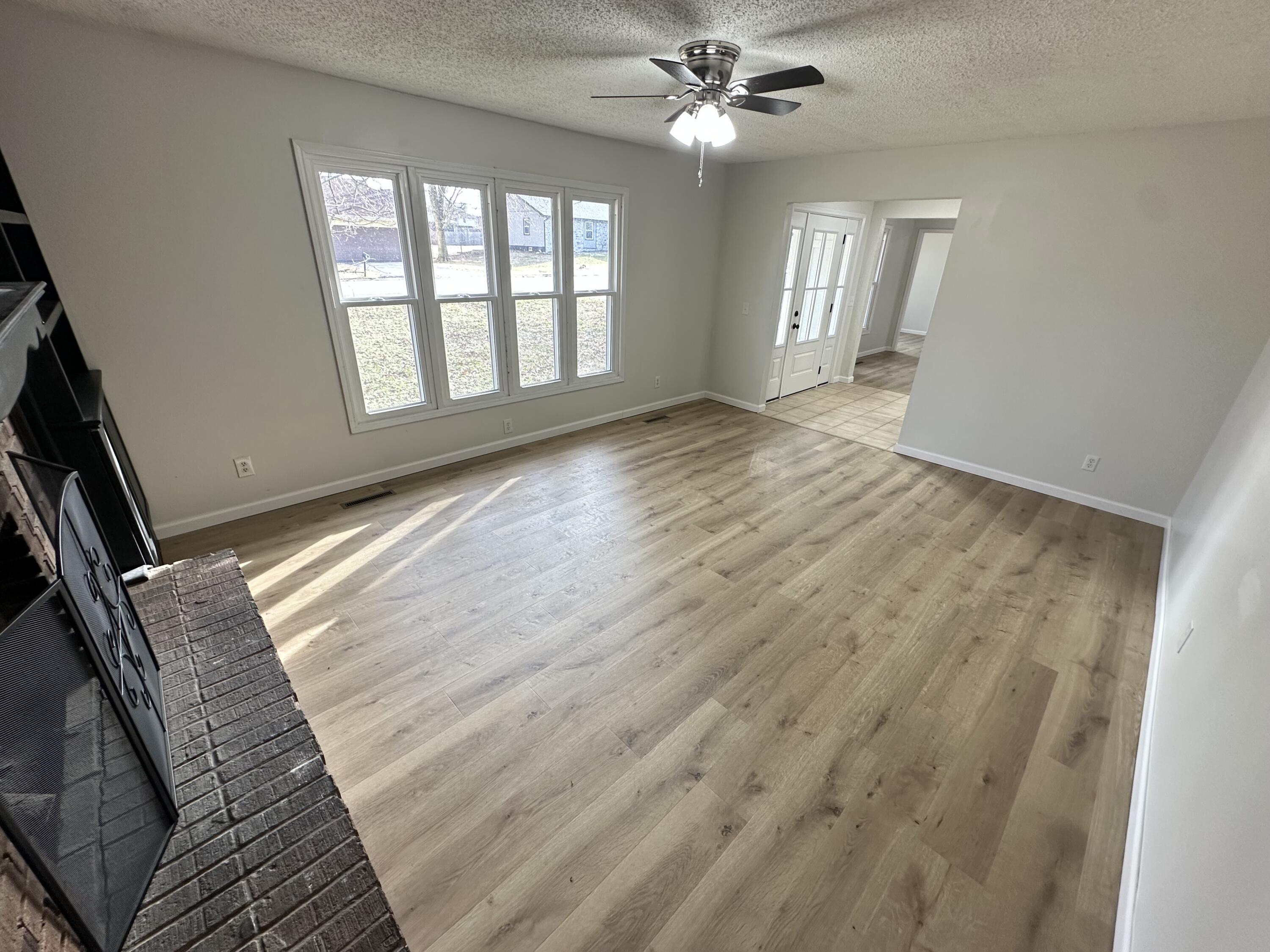 1029 West Crestview Lane Property Photo 8