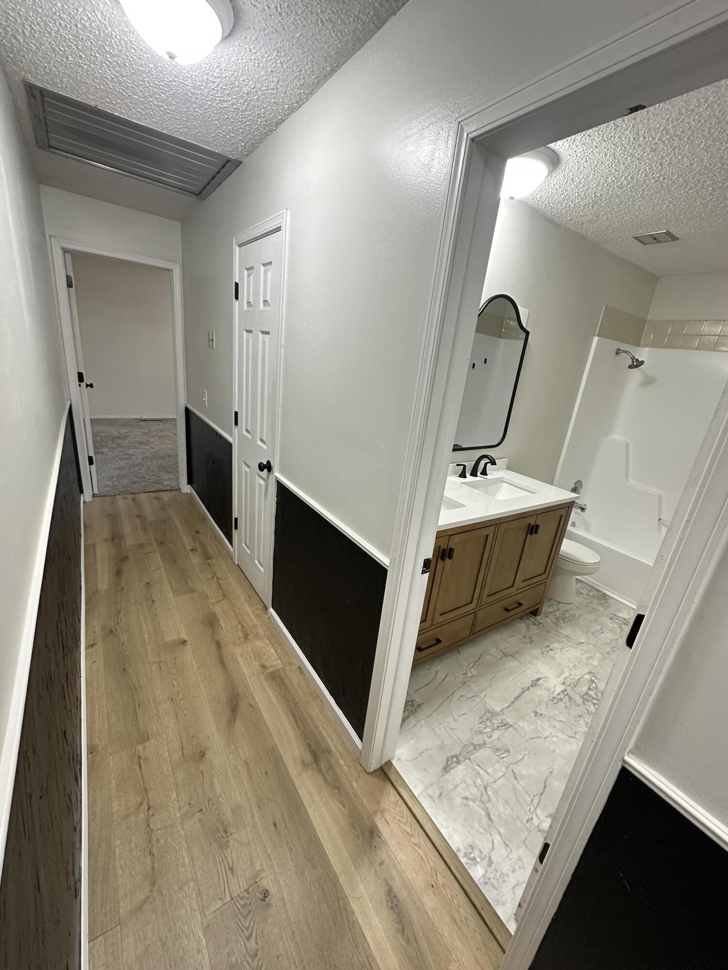 1029 West Crestview Lane Property Photo 16