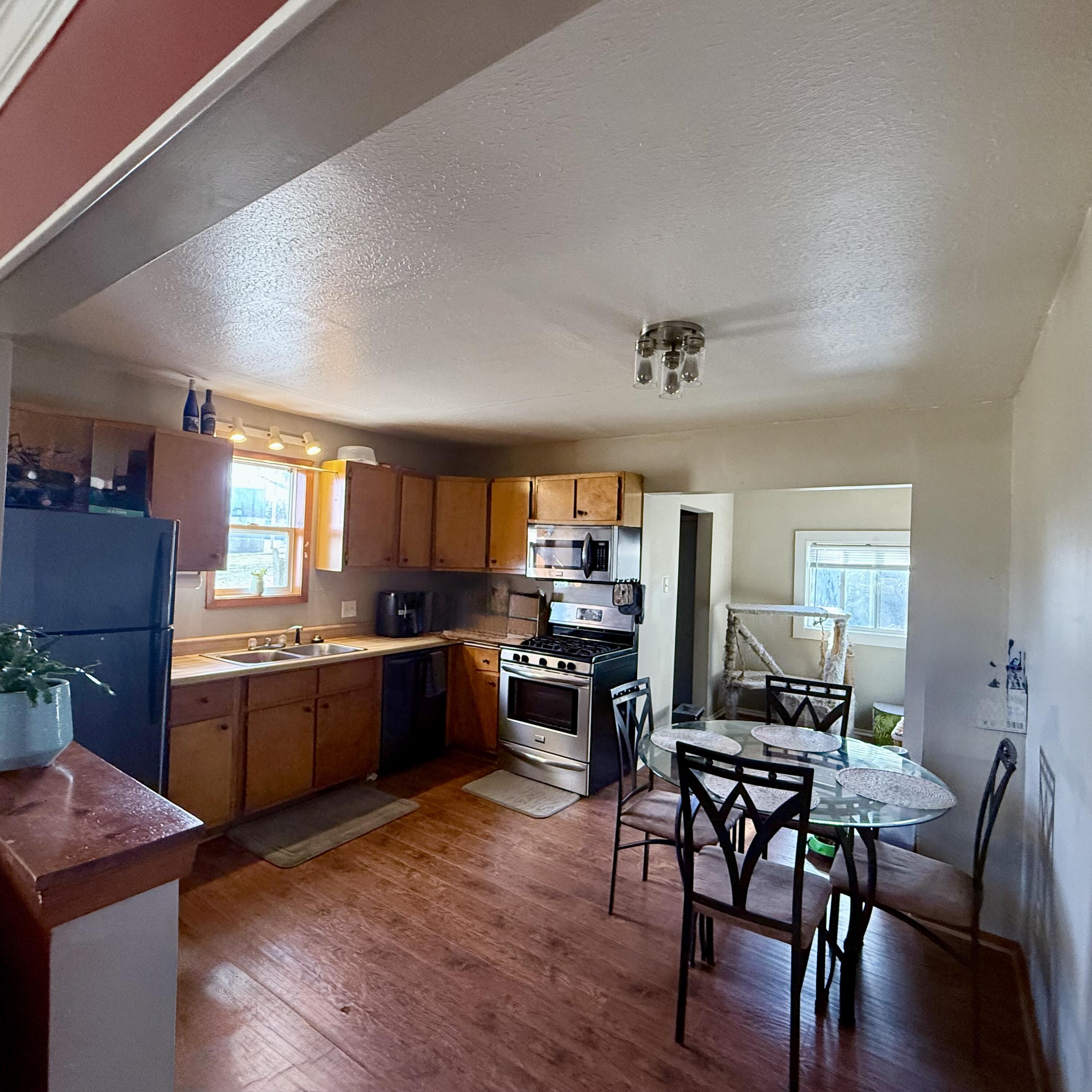 2419 North Prospect Avenue Property Photo 12