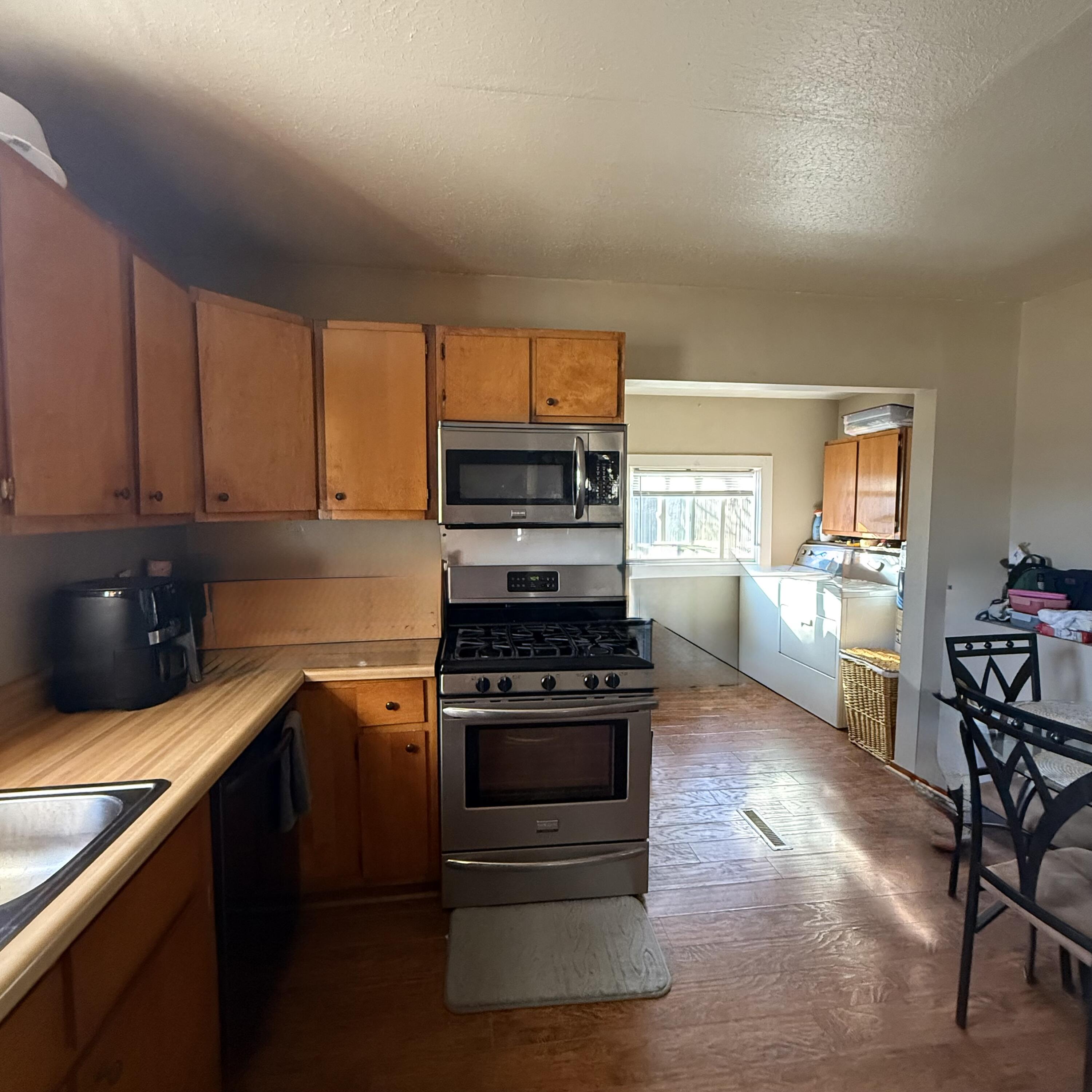 2419 North Prospect Avenue Property Photo 14