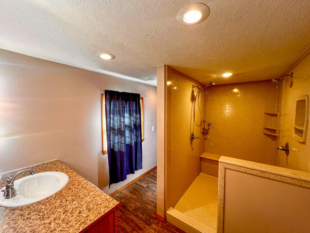 25526 E State Hwy 76 Property Photo 14