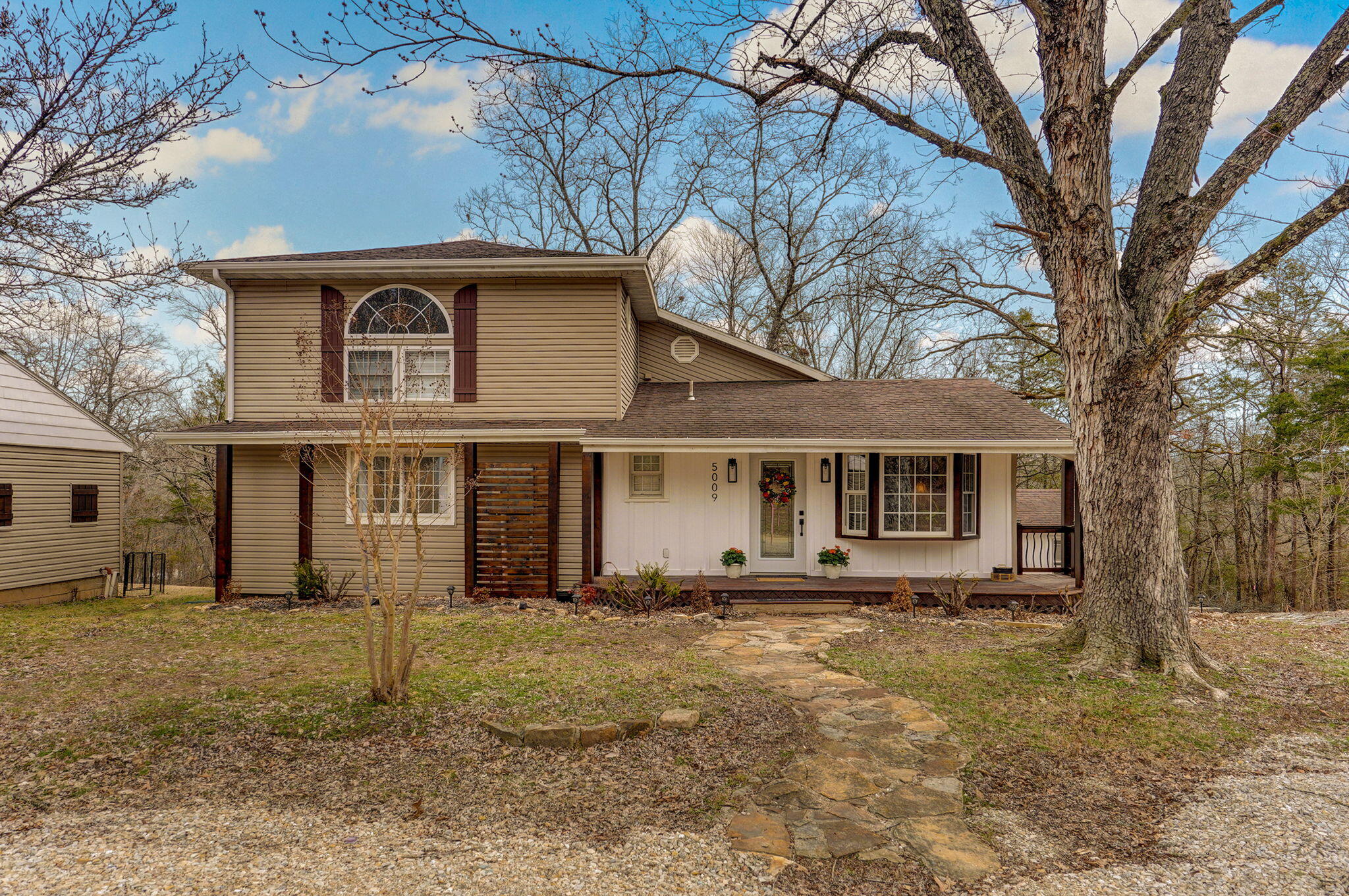 5009 Hickory Avenue Property Photo
