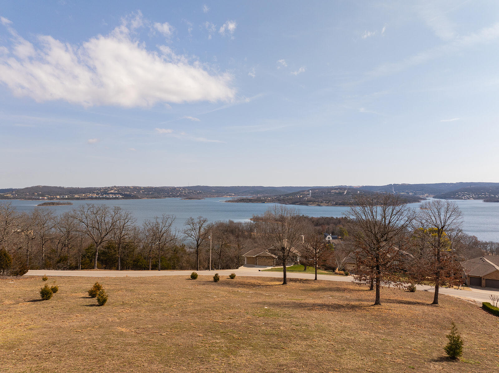 39 Whispering Hill Drive Property Photo 14