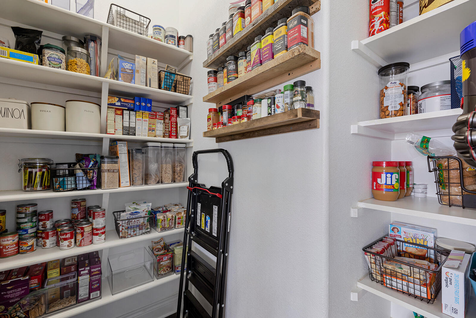39 Whispering Hill Drive Property Photo 42
