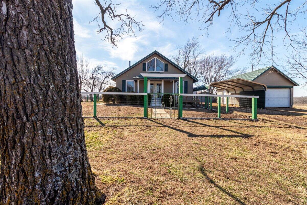 6521 Lawson Road Property Photo
