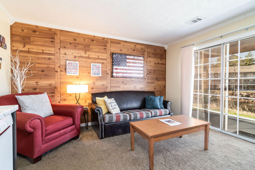 11 Scenic Court Property Photo