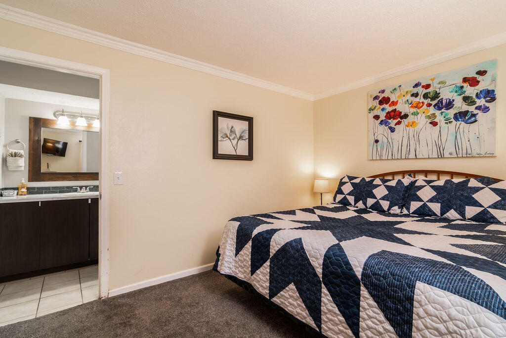 11 Scenic Court Property Photo 13