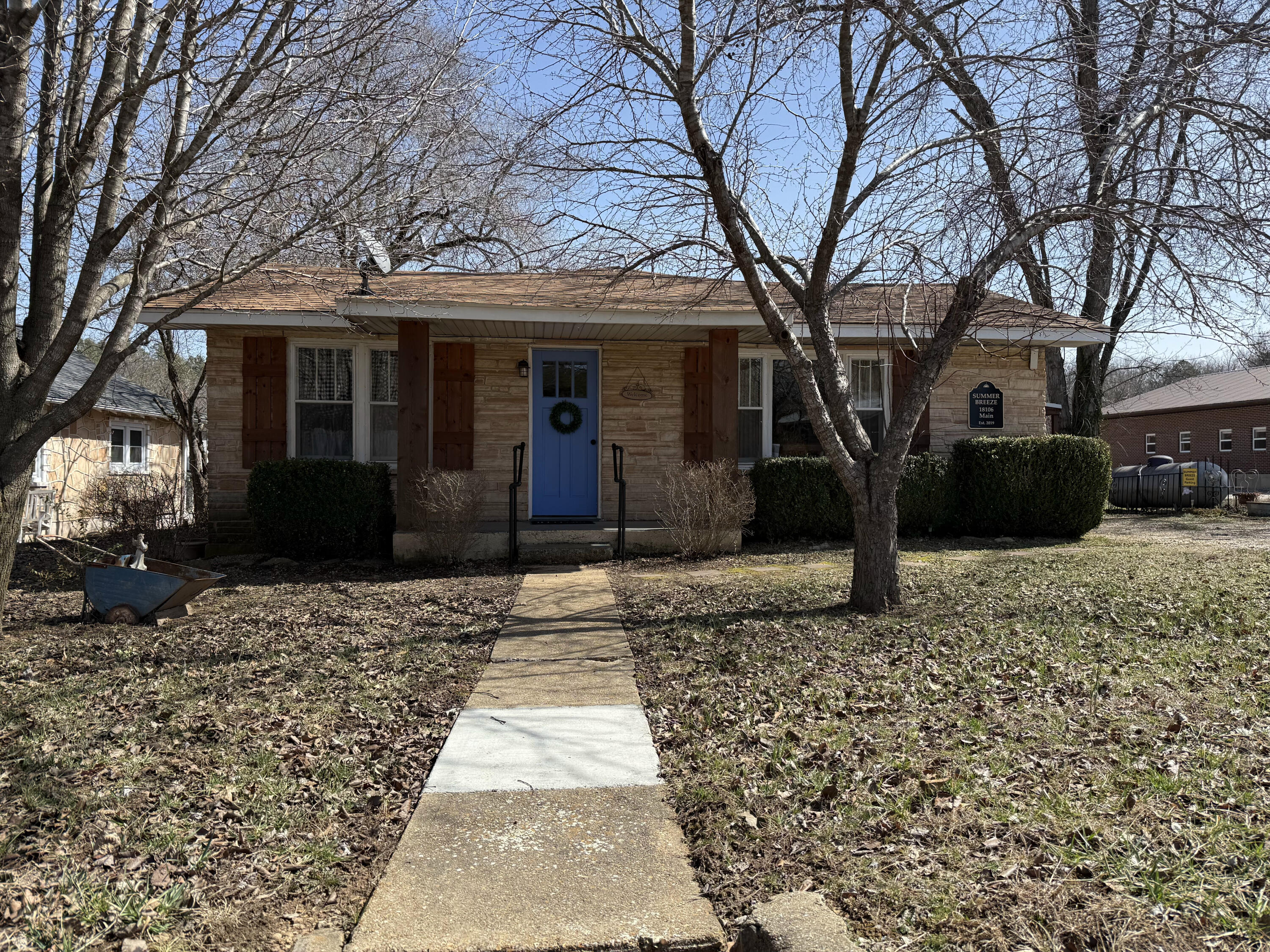 18106 Main Street Property Photo 2