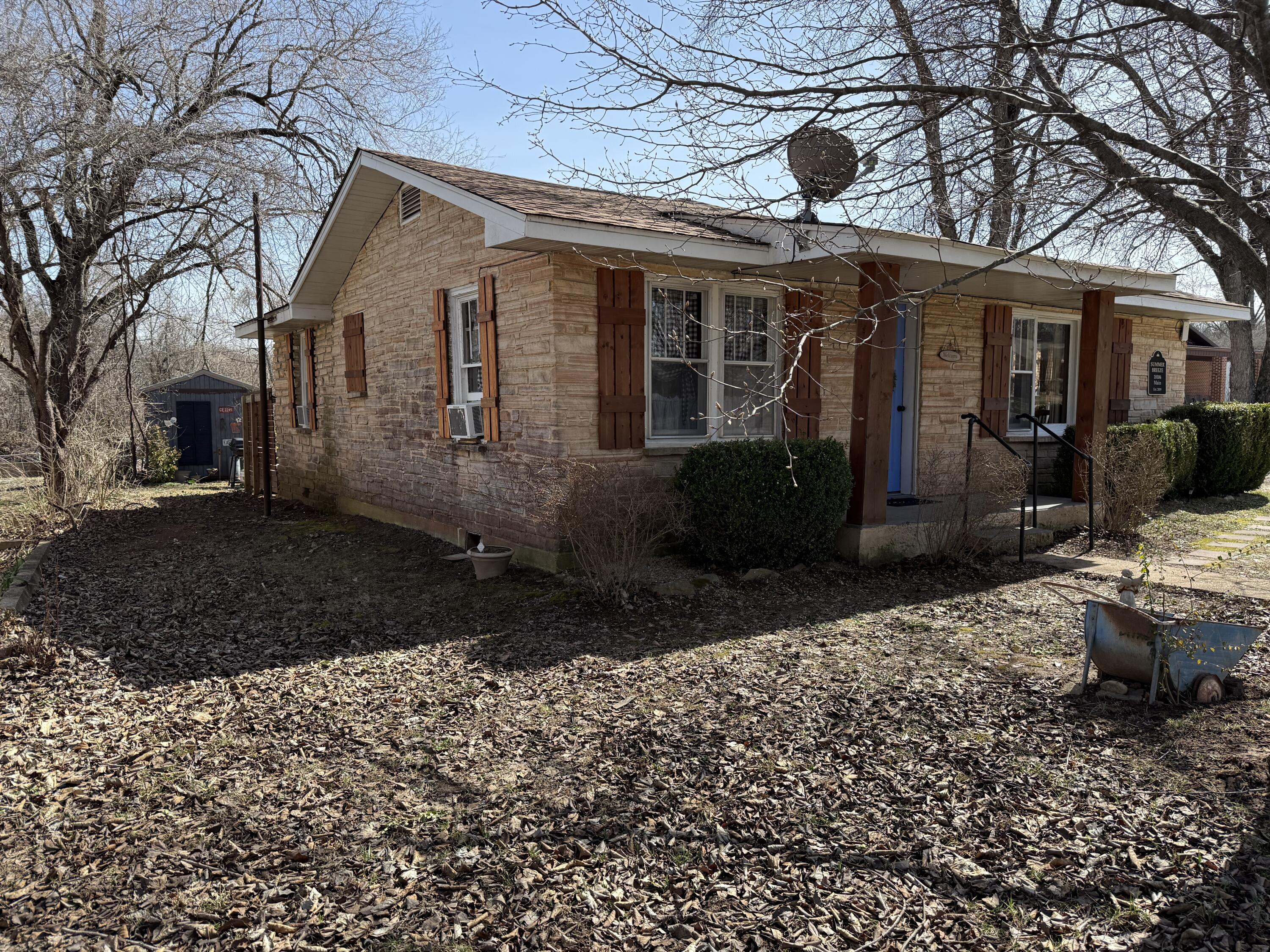 18106 Main Street Property Photo 3