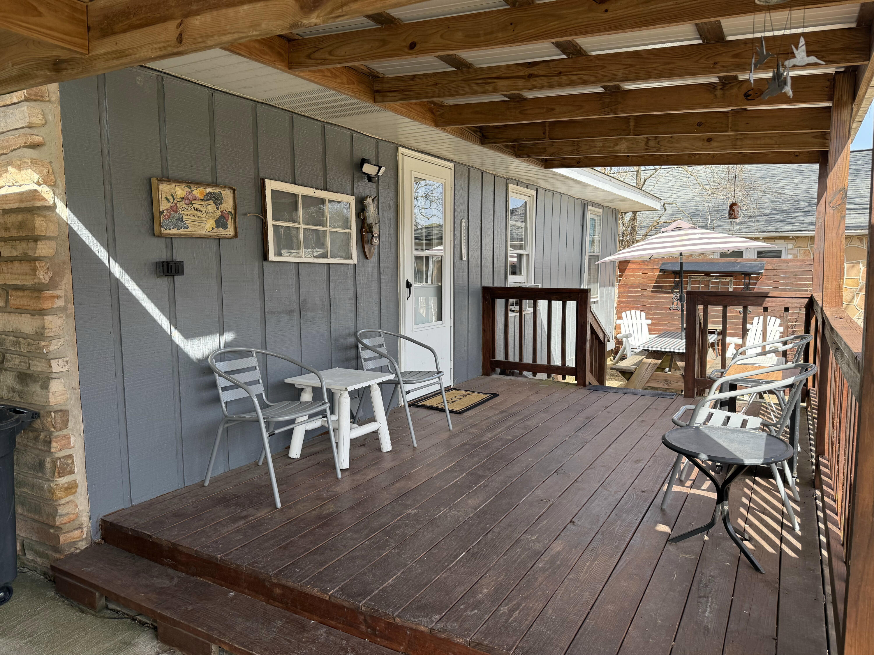 18106 Main Street Property Photo 5