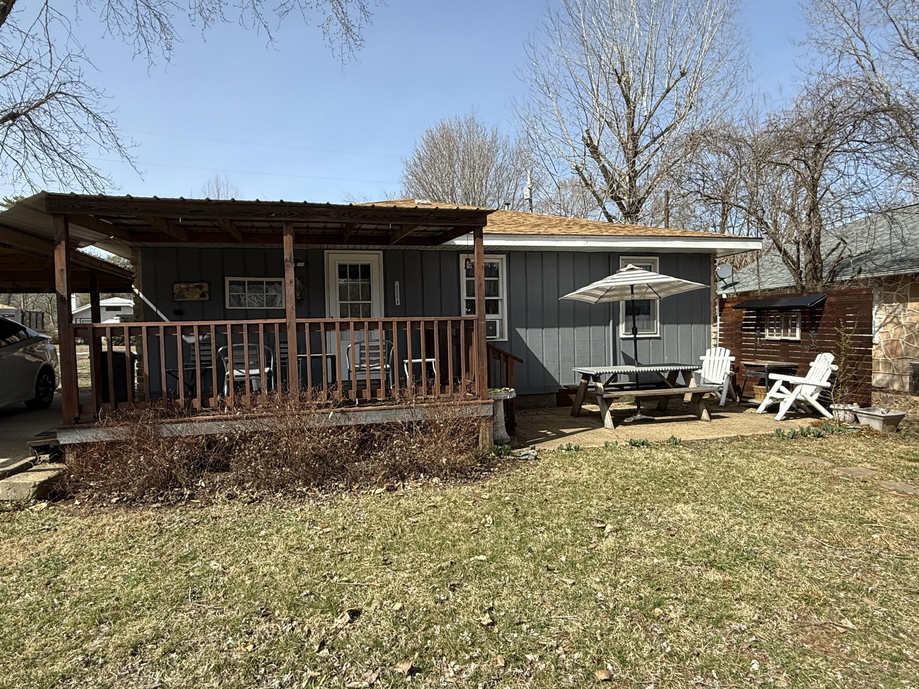 18106 Main Street Property Photo 6