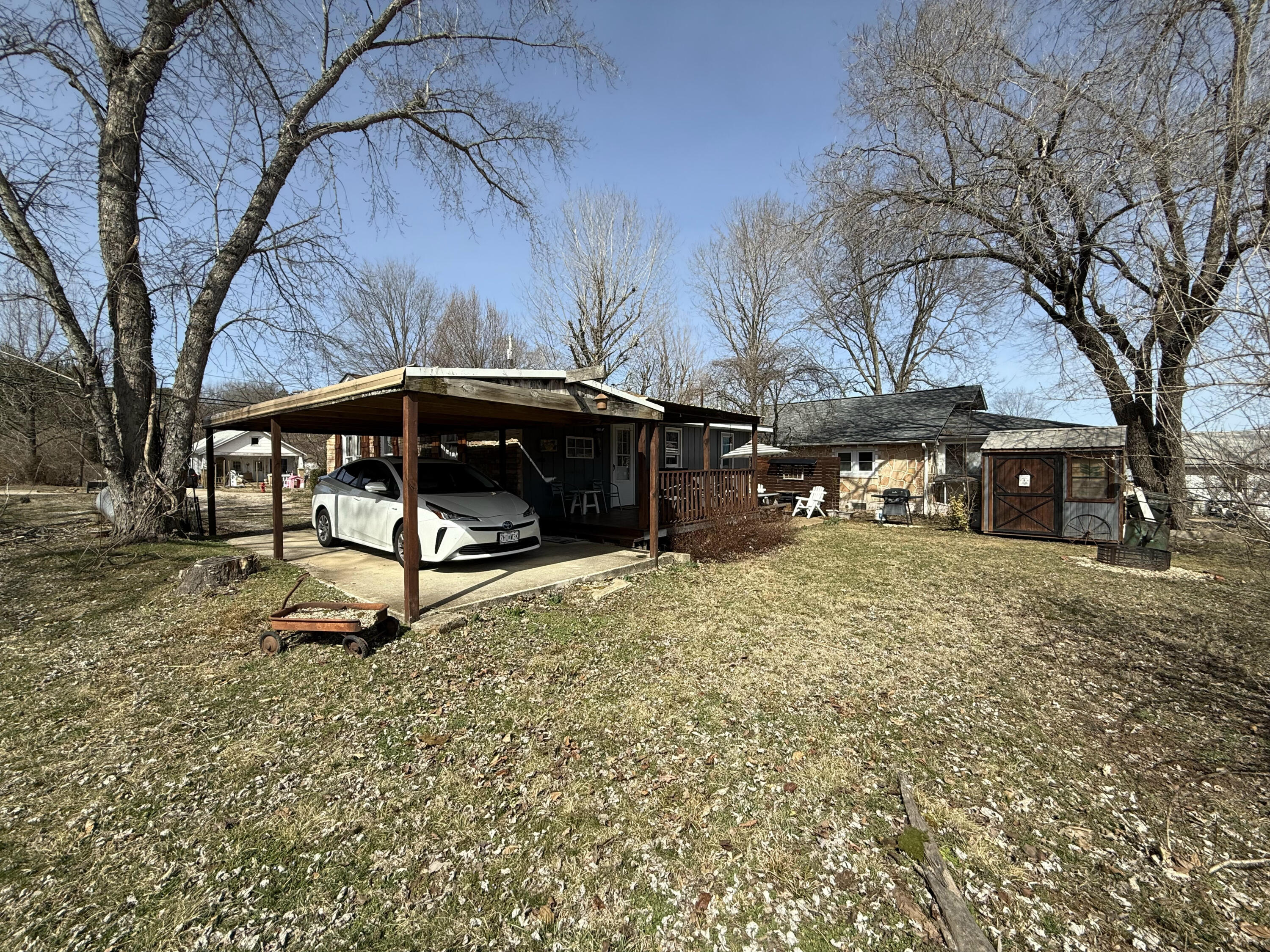 18106 Main Street Property Photo 8