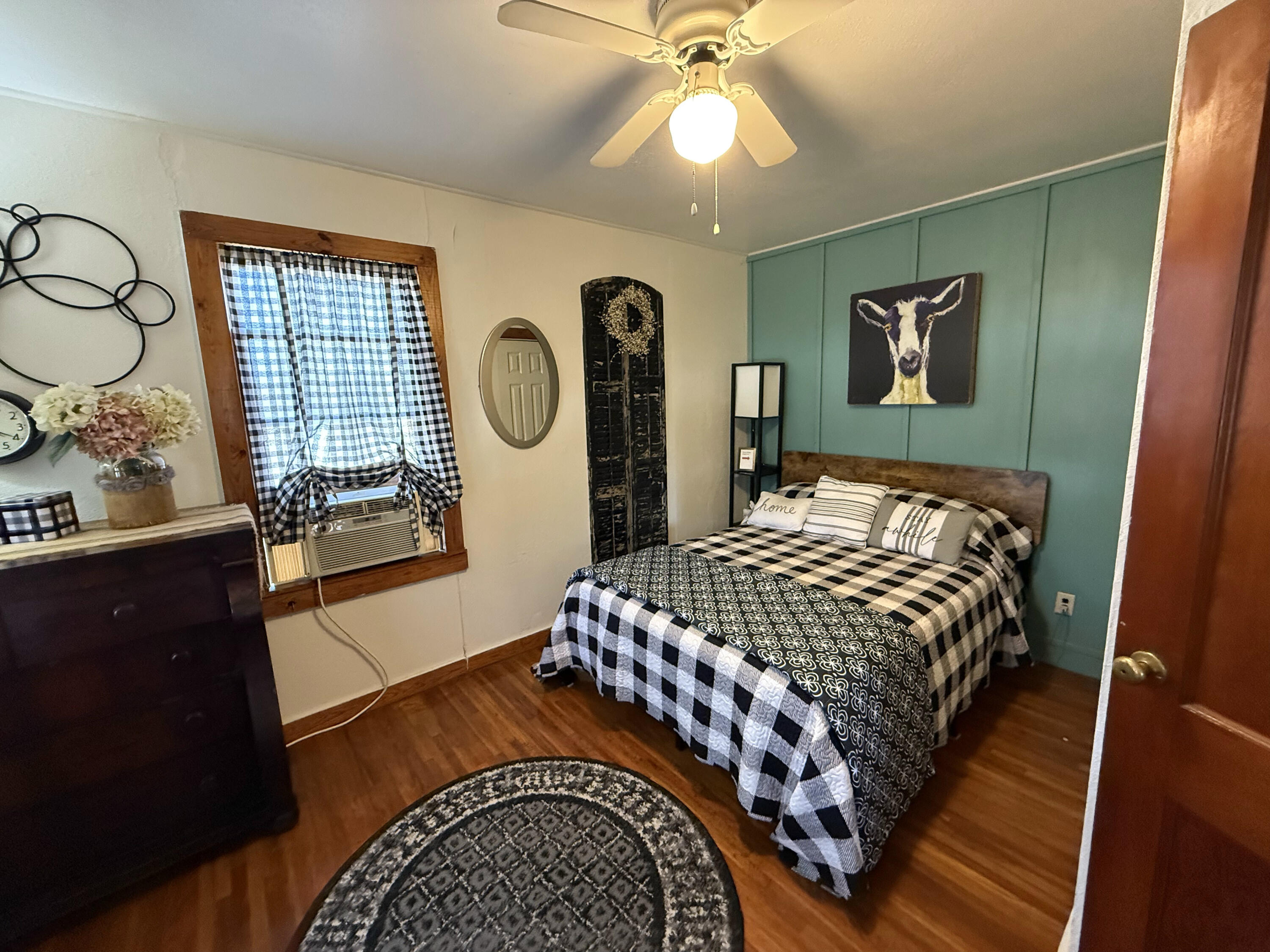 18106 Main Street Property Photo 17