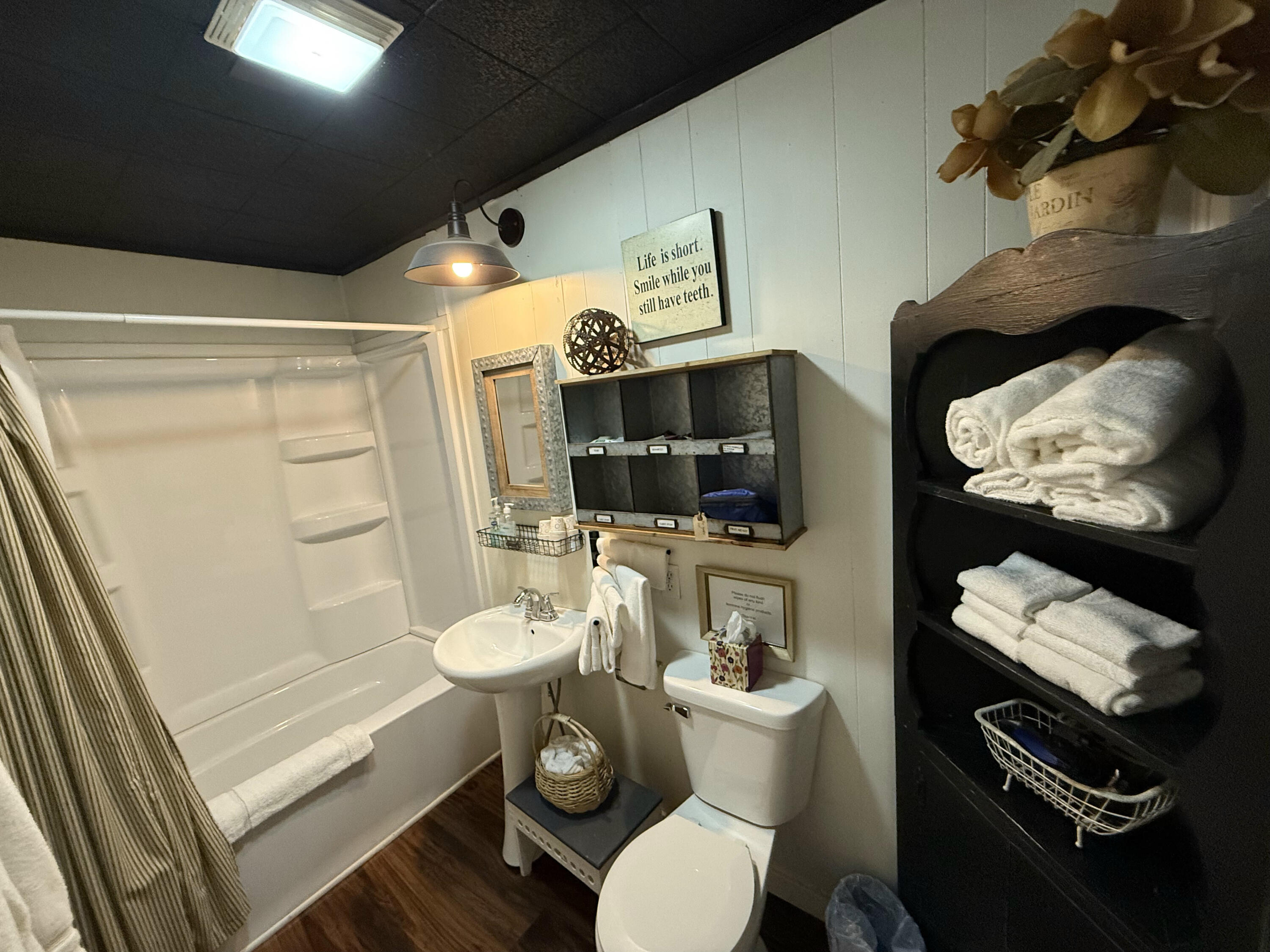 18106 Main Street Property Photo 19