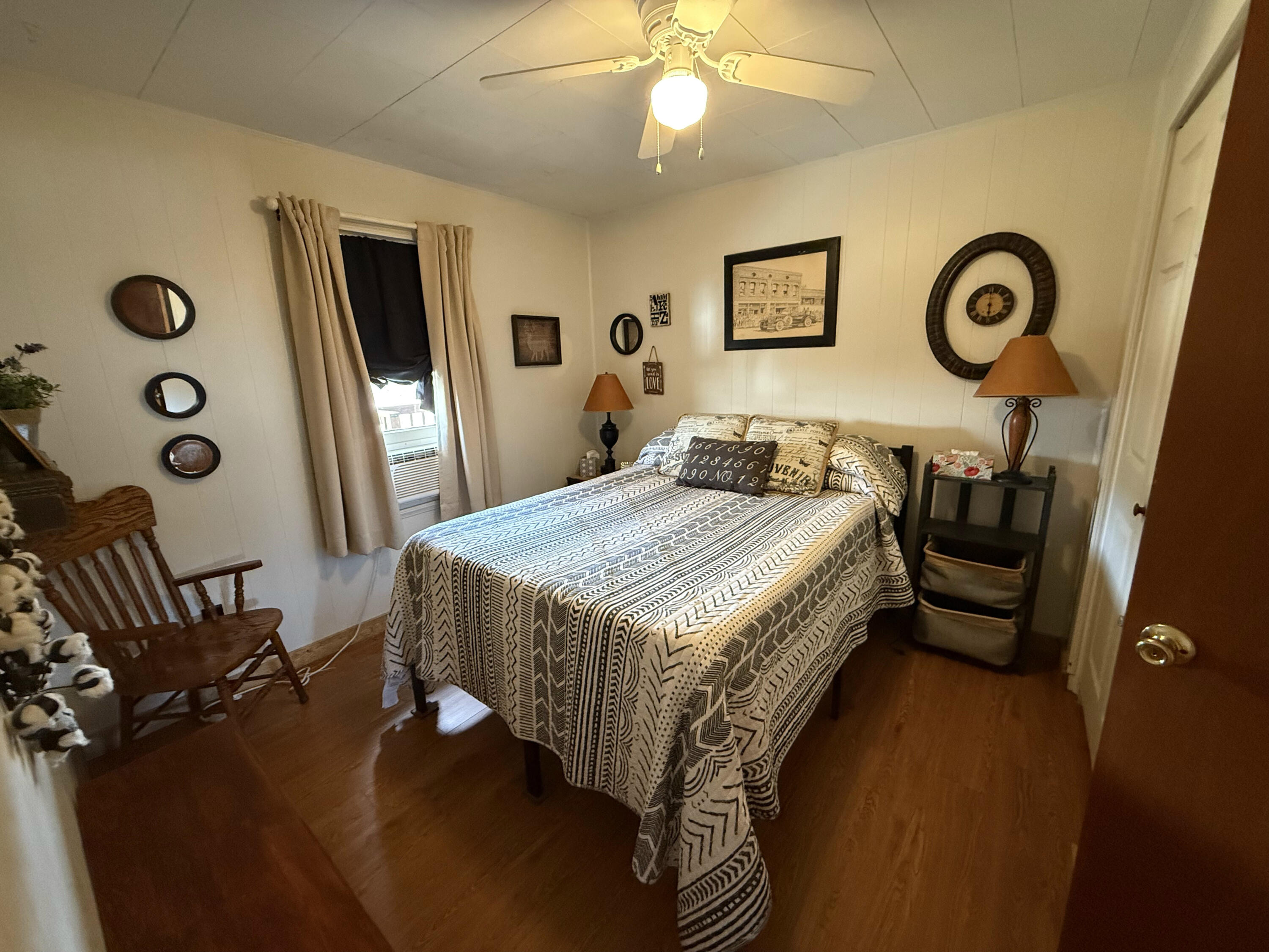 18106 Main Street Property Photo 21