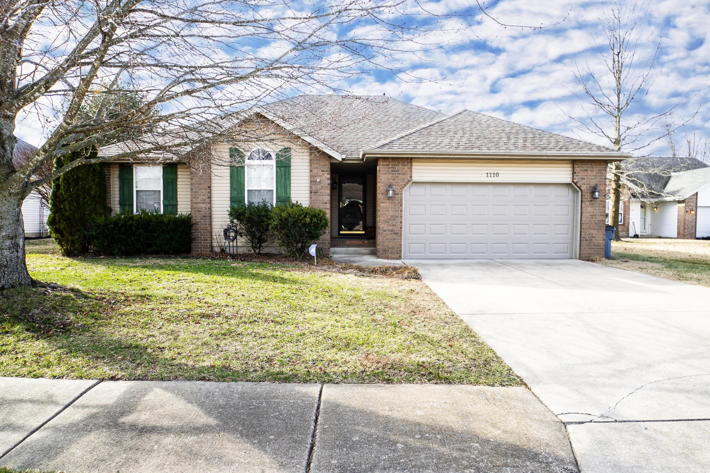 1110 West Thorngate Drive Property Photo