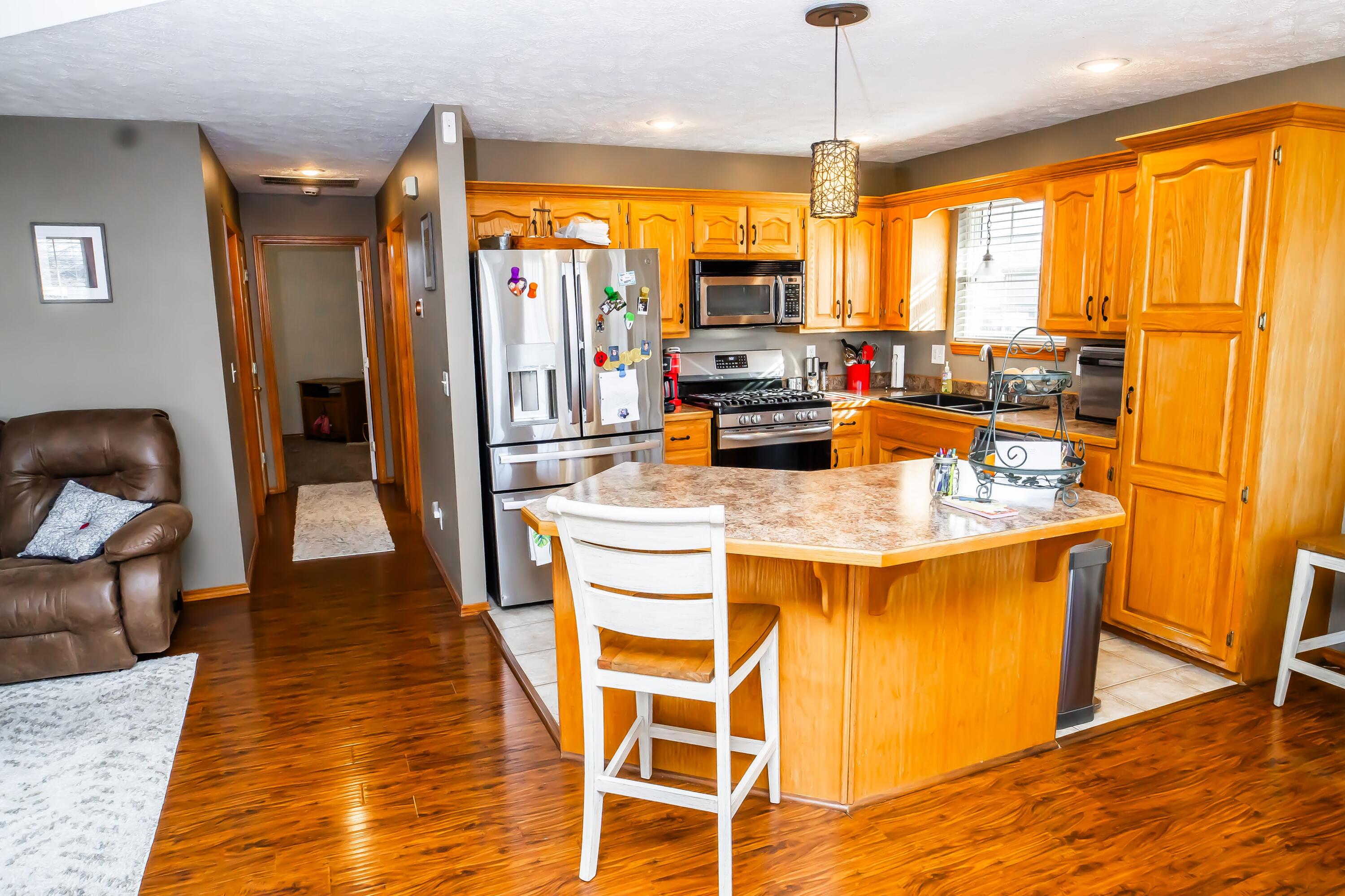 1110 West Thorngate Drive Property Photo 10