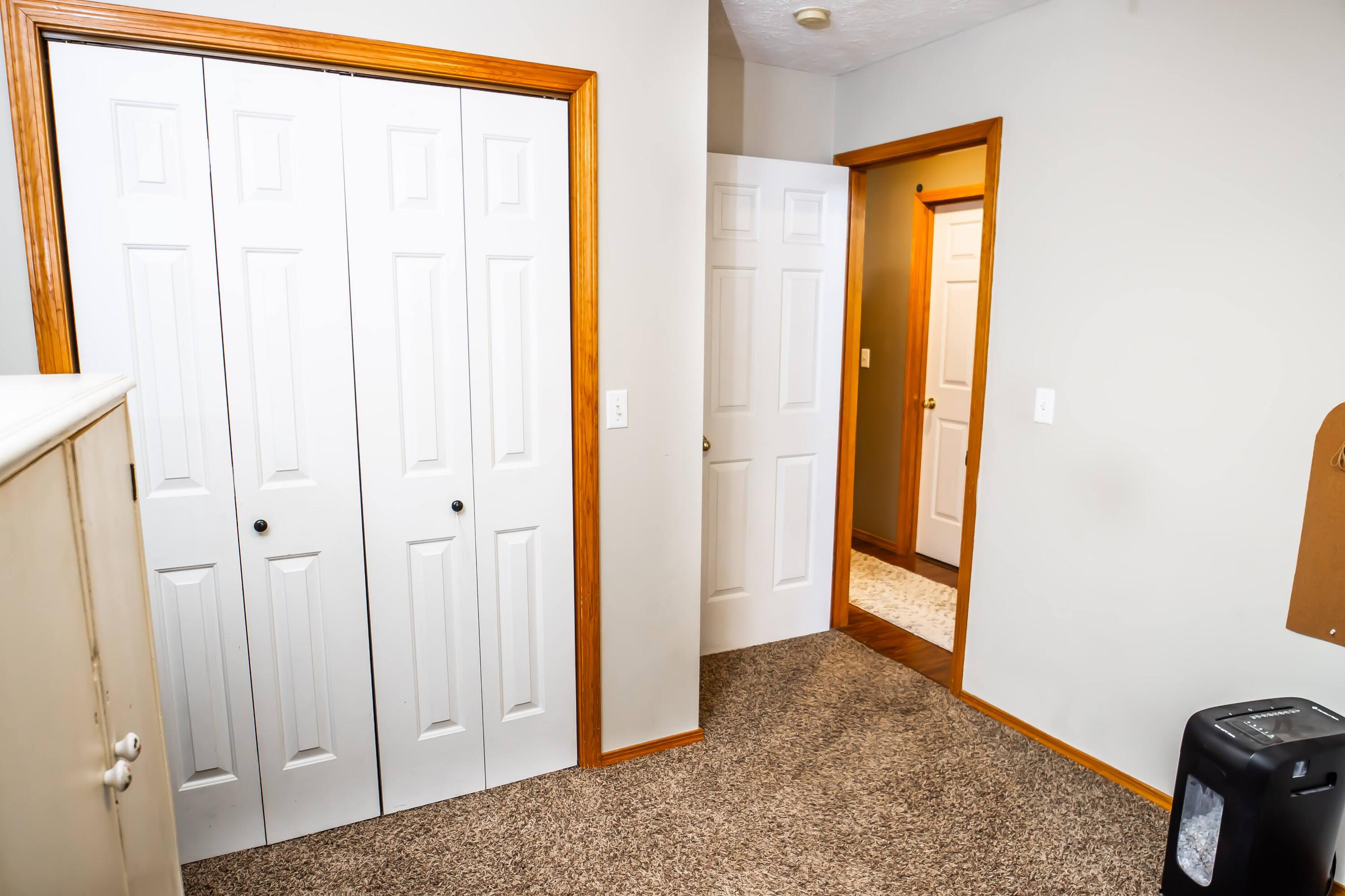 1110 West Thorngate Drive Property Photo 15