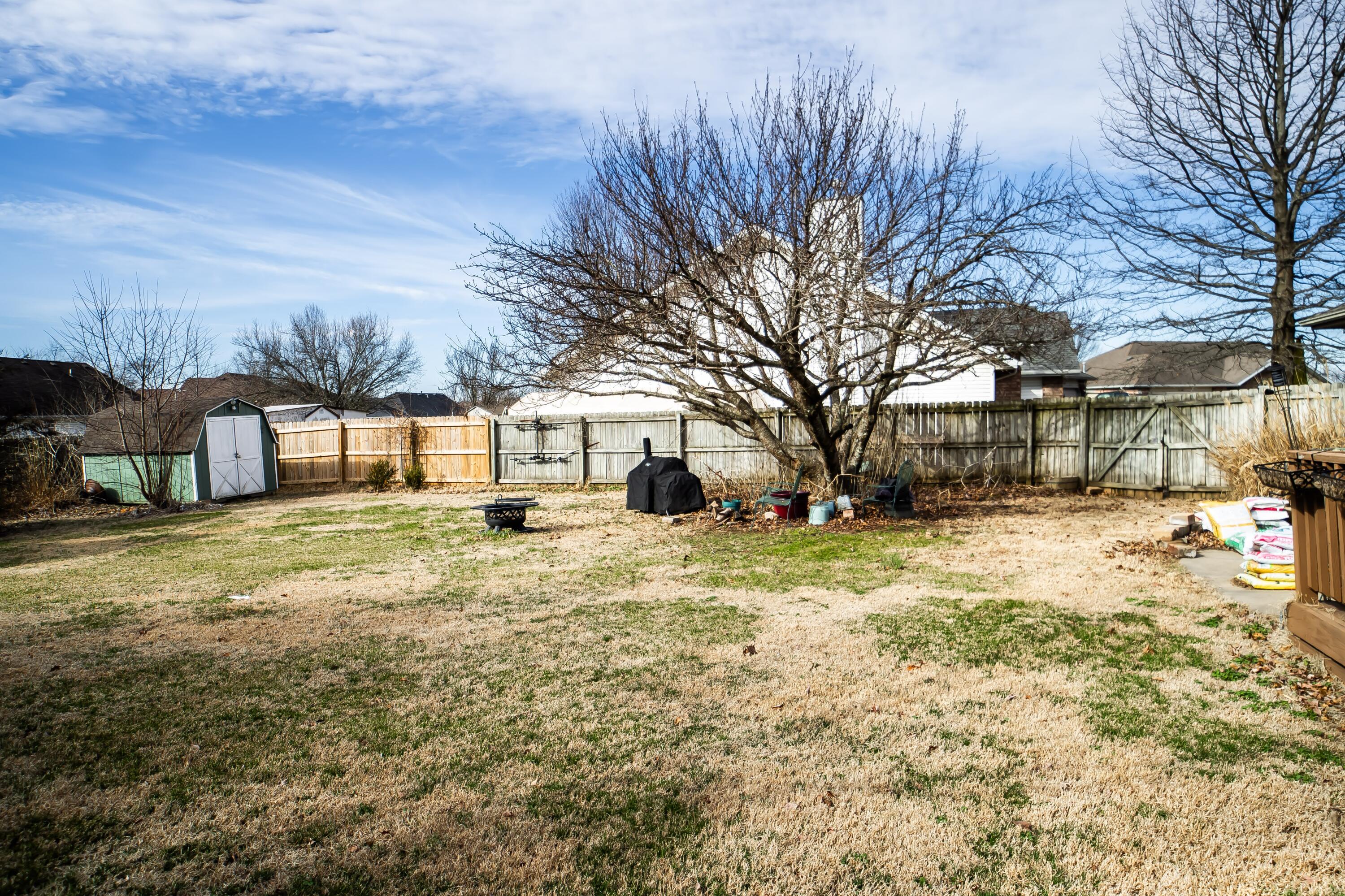 1110 West Thorngate Drive Property Photo 31