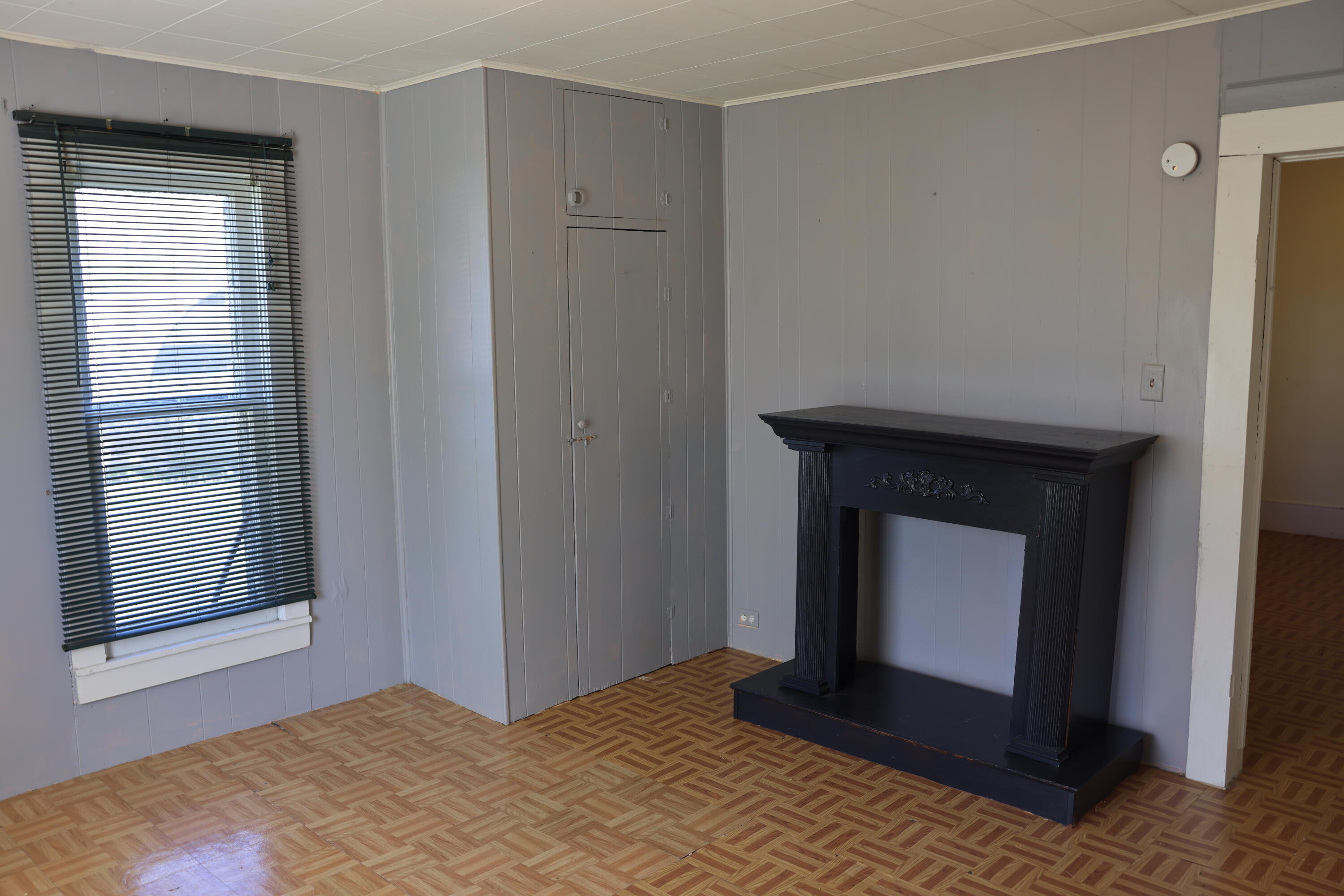 200 Forest Street Property Photo 4