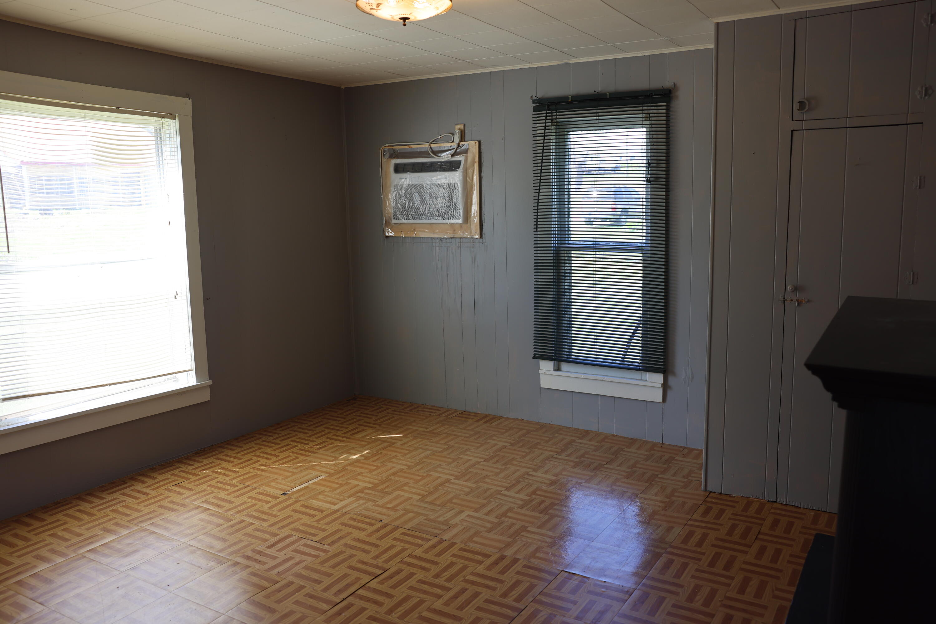 200 Forest Street Property Photo 11