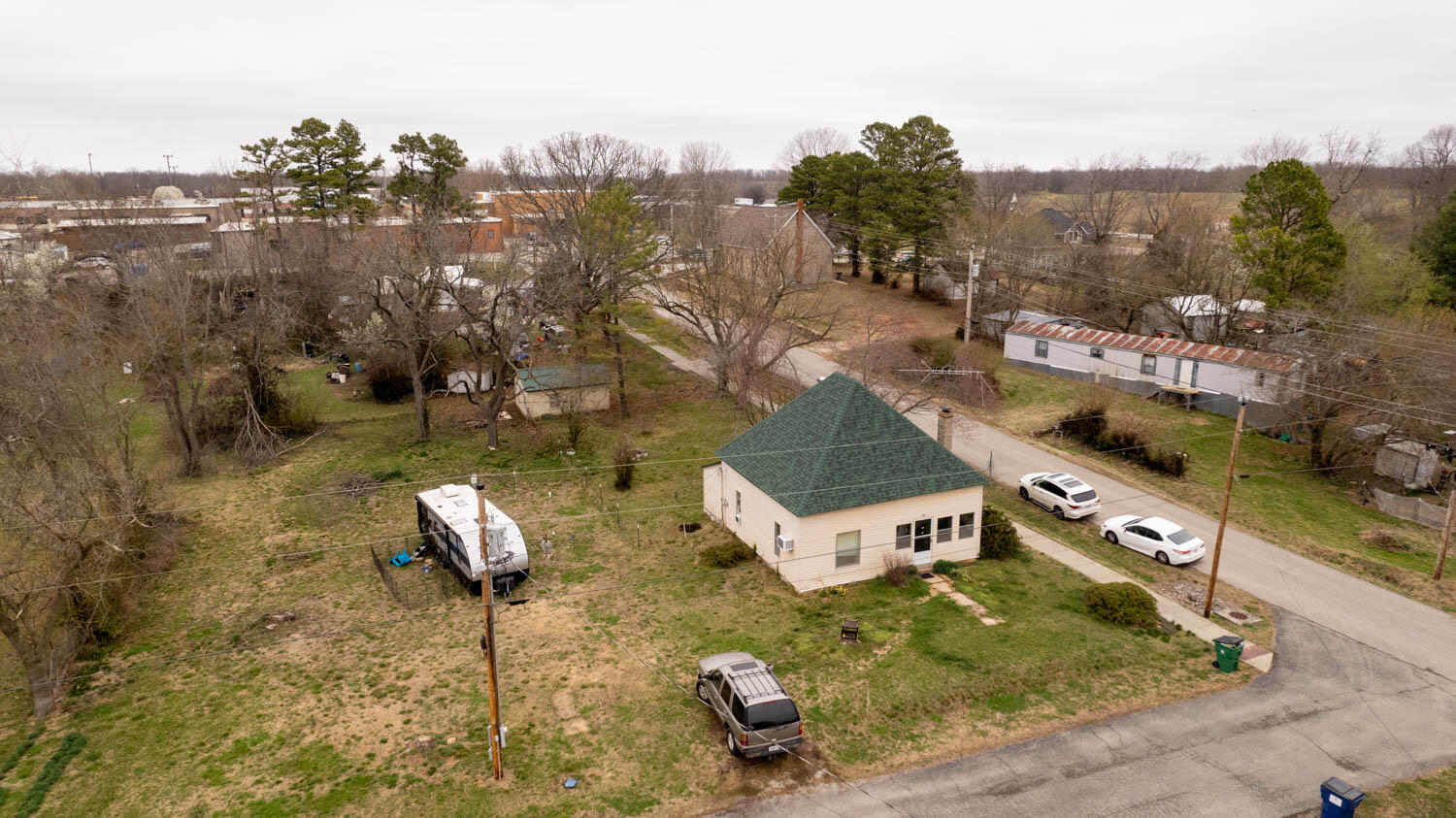 200 Forest Street Property Photo 17