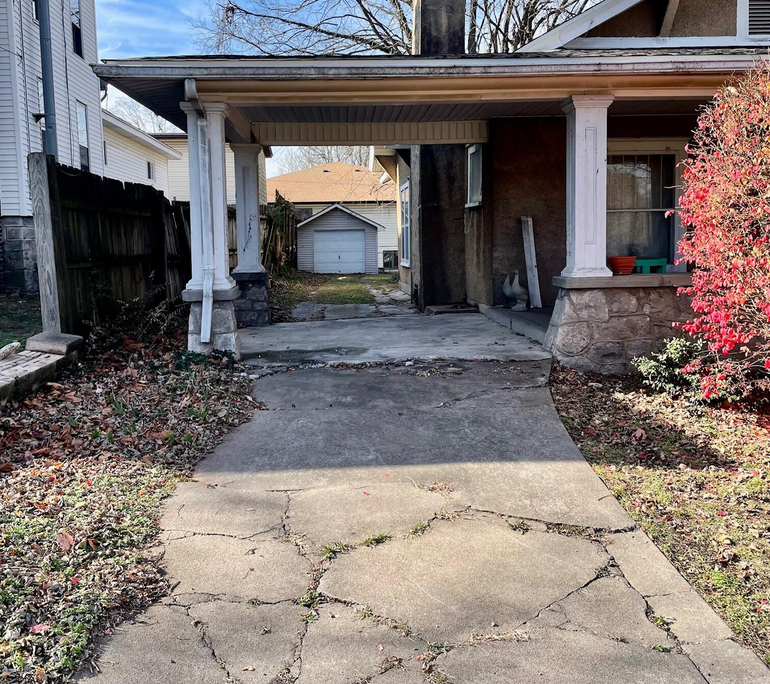 104 North High Street Property Photo 2