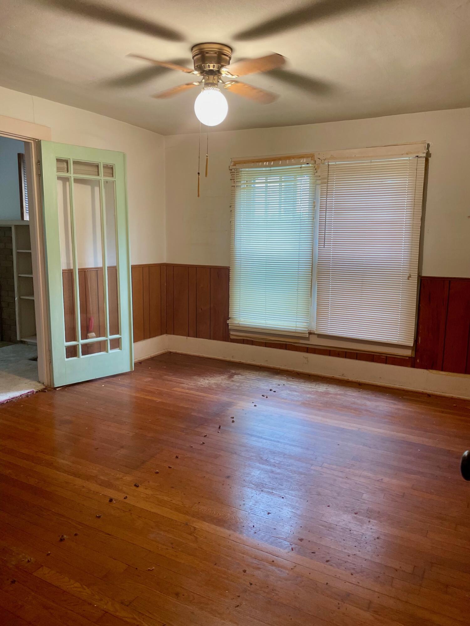 104 North High Street Property Photo 5