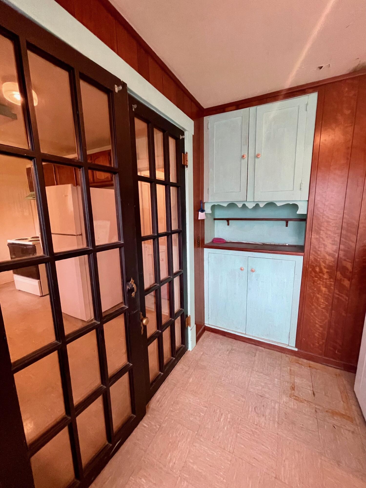 104 North High Street Property Photo 11