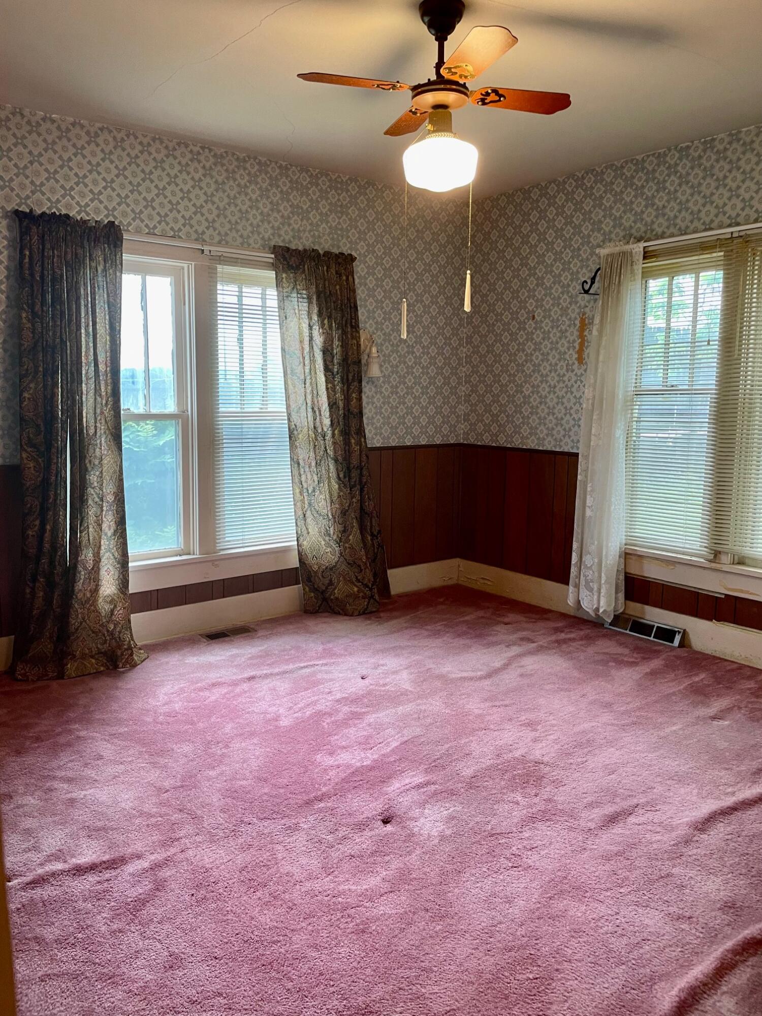 104 North High Street Property Photo 13