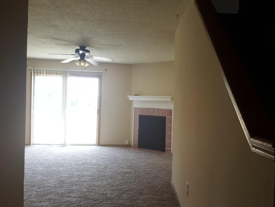 2945/2947 West Village Lane Property Photo 2