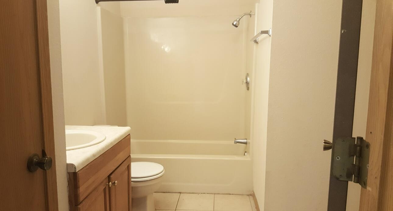 2945/2947 West Village Lane Property Photo 3